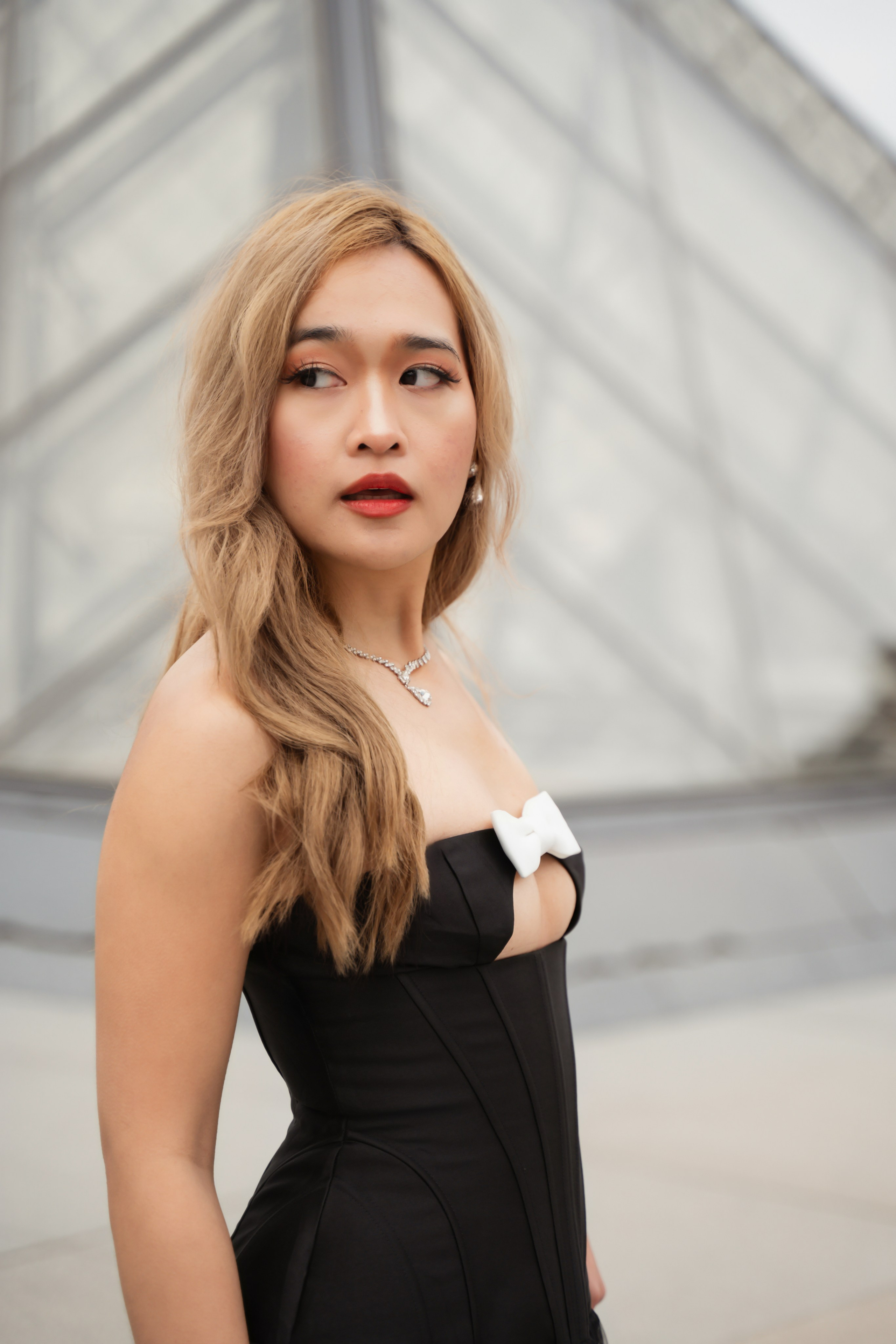 Natalie (2.5 hours). Photographer in Paris|Solo and groups, portraits & content, couples photo-shoot in Paris at the best locations