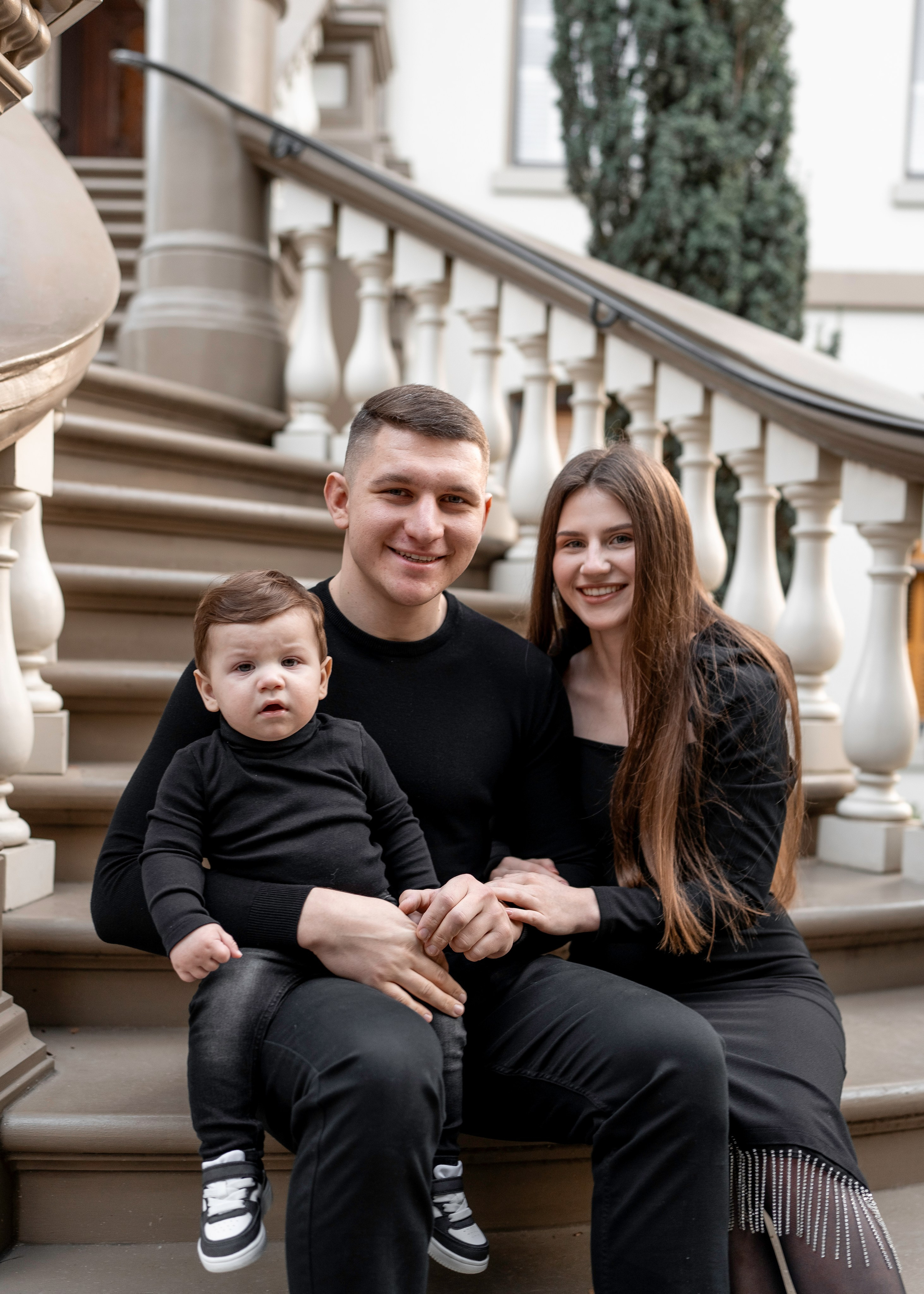 Artem, Nadia & Elisha. Family photographer in Sacramento | Sofia Pavenko