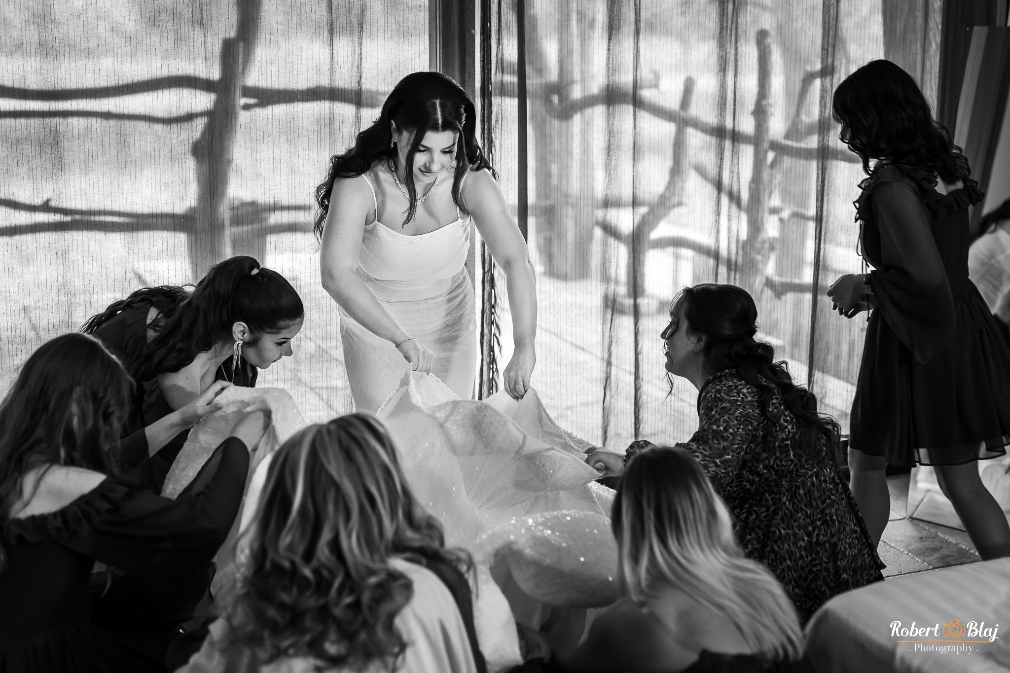 Larisa & Gabriel. Robert Blaj - Fotograf Nuntă Iași