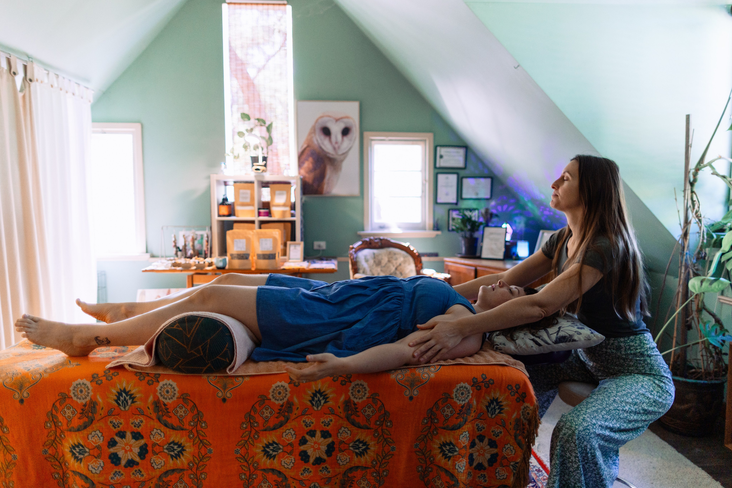 Laula Perey, Somatic Therapist