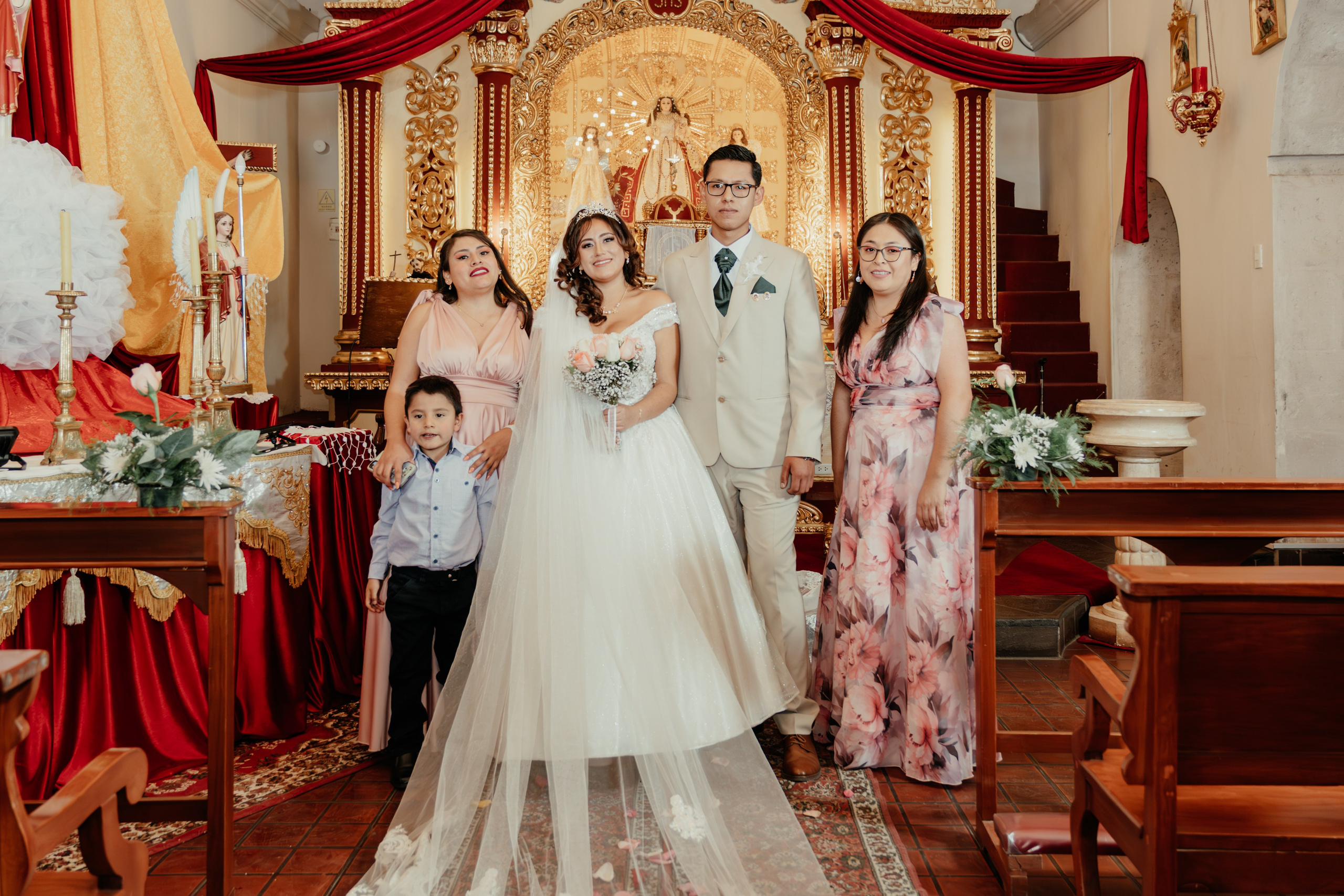 ANGIE + MANUEL BODA RELIGIOSA. Studio KVTA | Fotografía y Video de Bodas en Arequipa