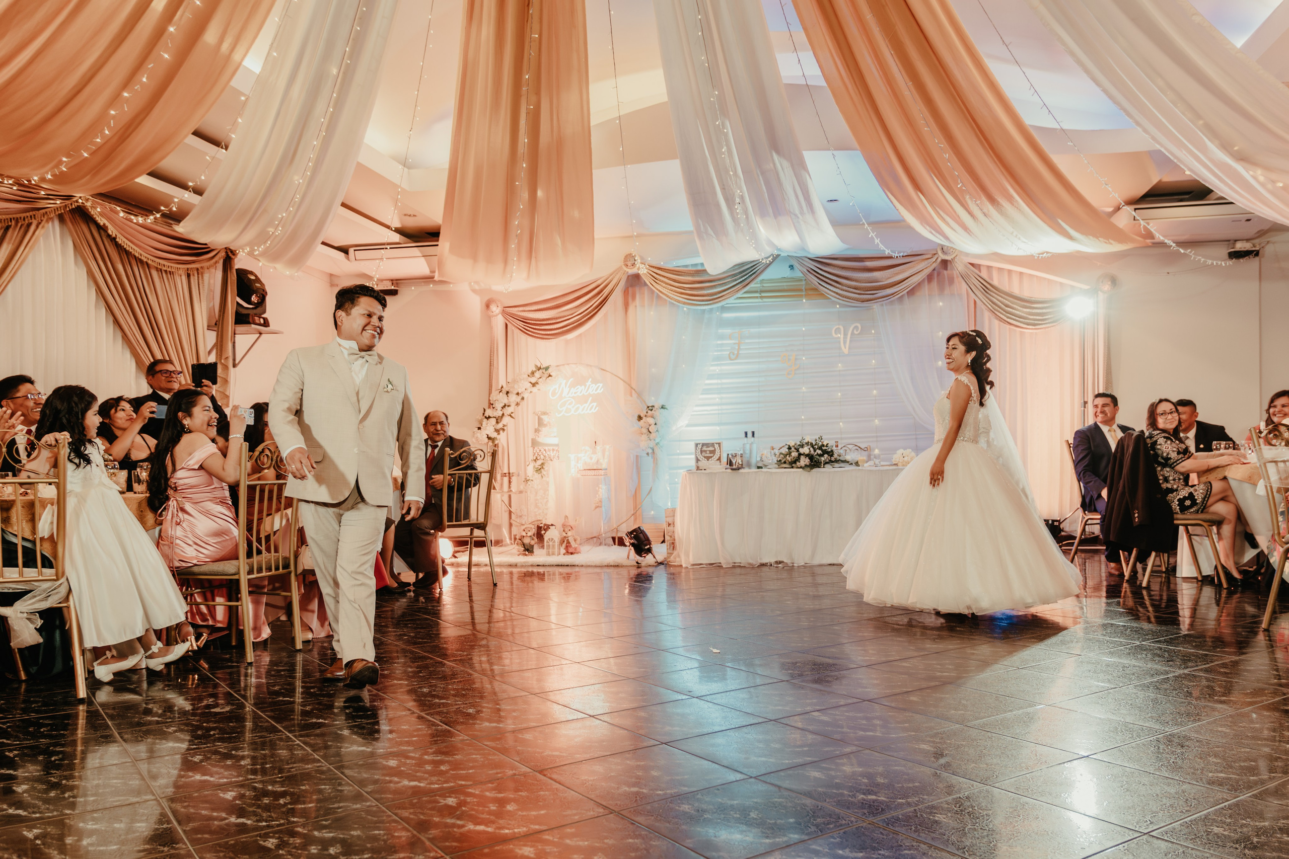 VANESSA + FRANKLIN BODA RELIGIOSA. Studio KVTA | Fotografía y Video de Bodas en Arequipa