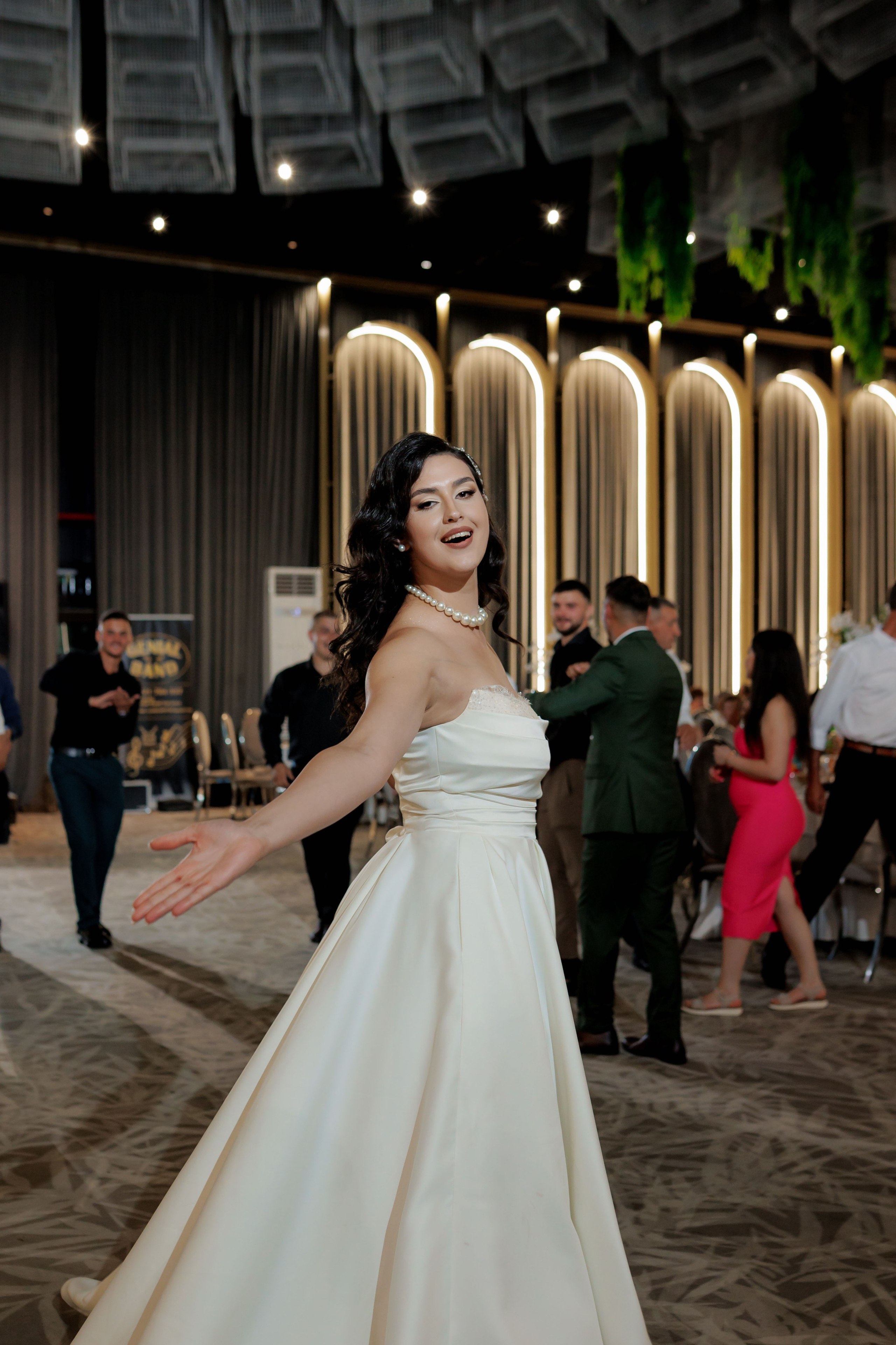 Nunta Nicoleta & Răzvan | Fotografie & Videografie Profesională. Servicii foto-video profesionale, pentru momente de neuitat