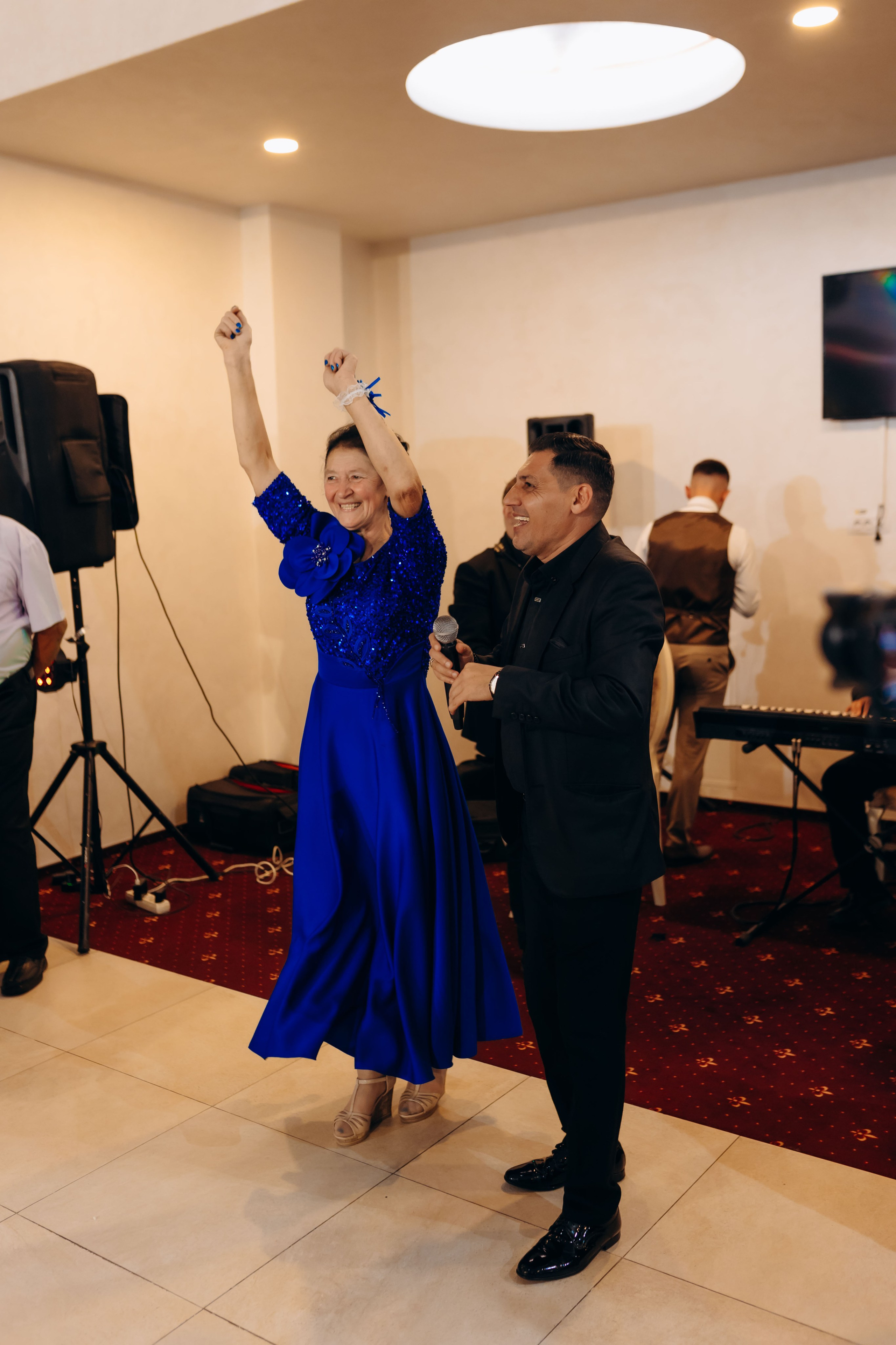Loredana & Emilian – Ziua Nunții | Videografie - fotografie Botez Suceava, Iași, Botoșani. Servicii foto-video profesionale, pentru momente de neuitat