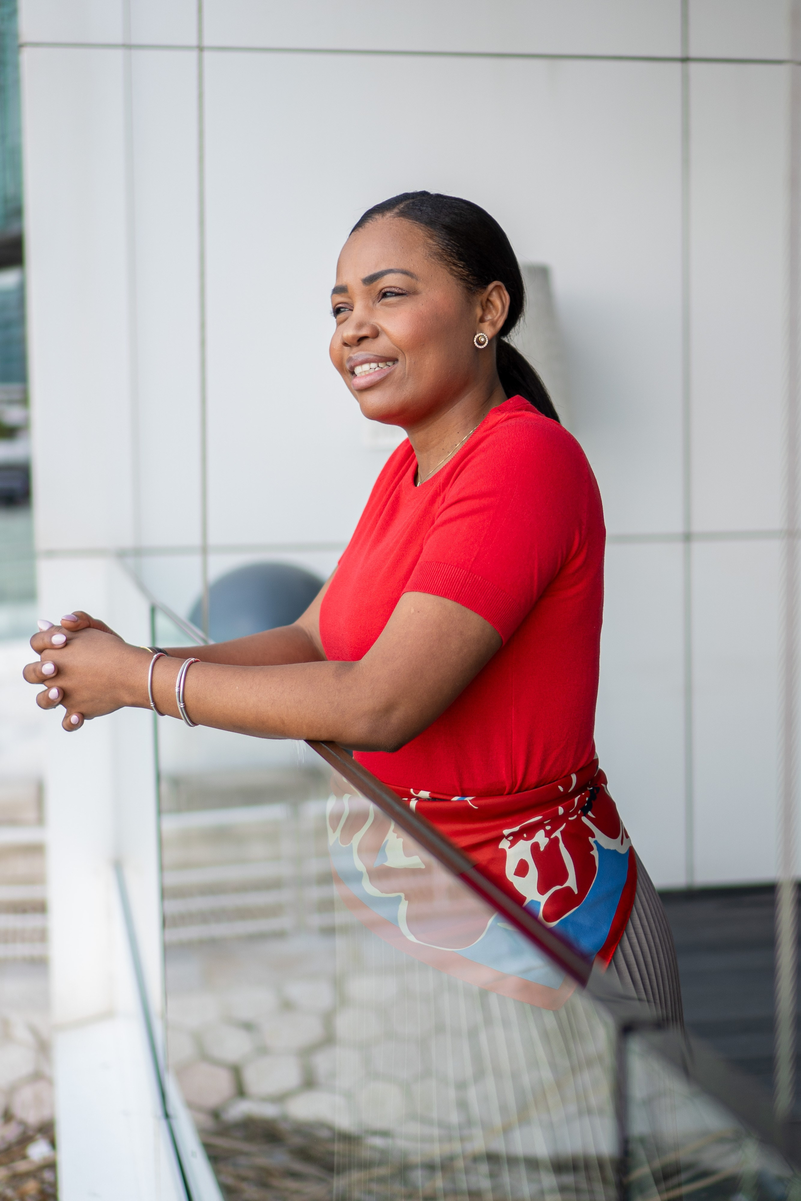 Raquel Ribeiro. Frames by Giovani Braga