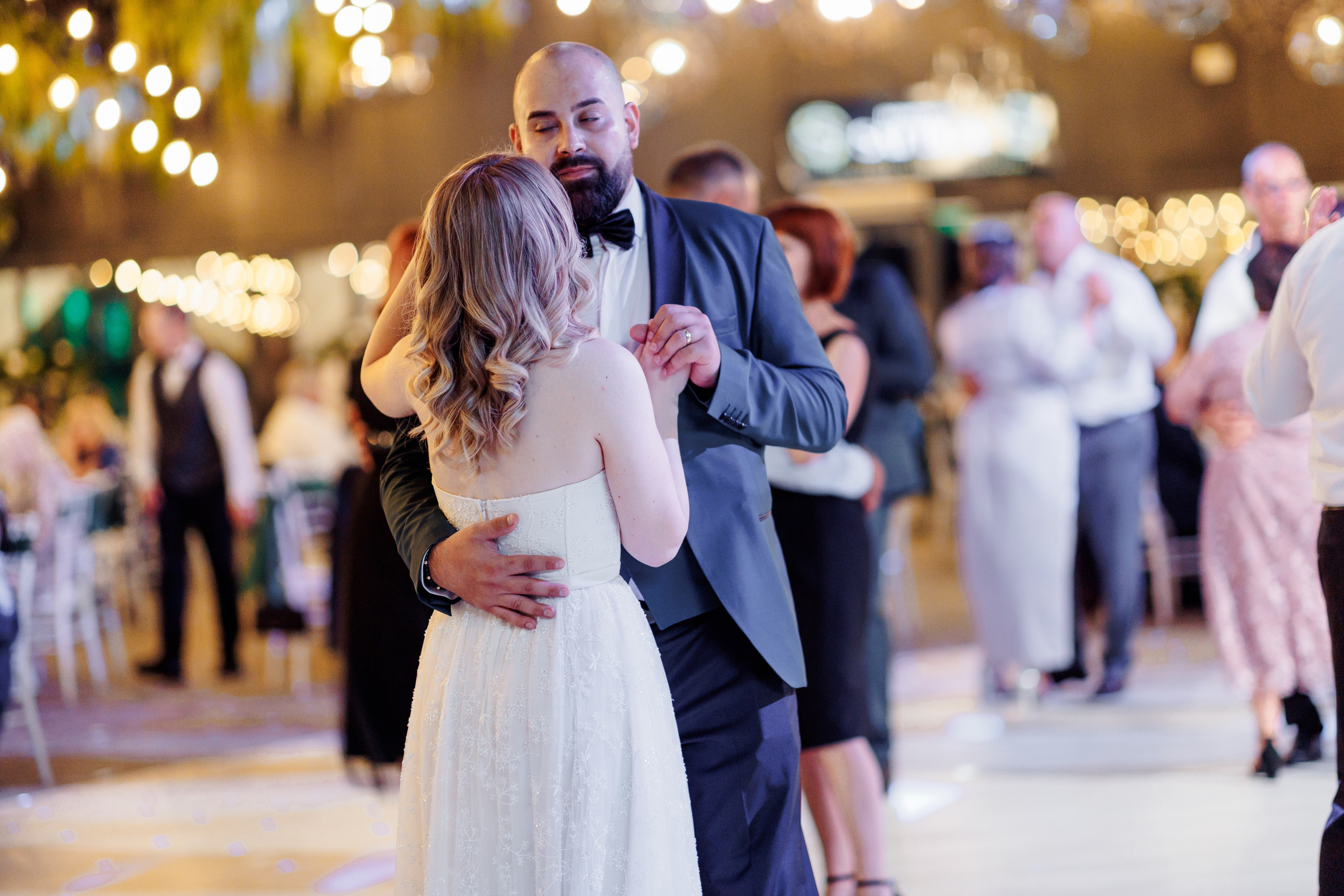 Raluca & Bogdan - Domeniile Saftica. MDimaFotoStudio. Fotograf de nuntă, evenimente private și de familie