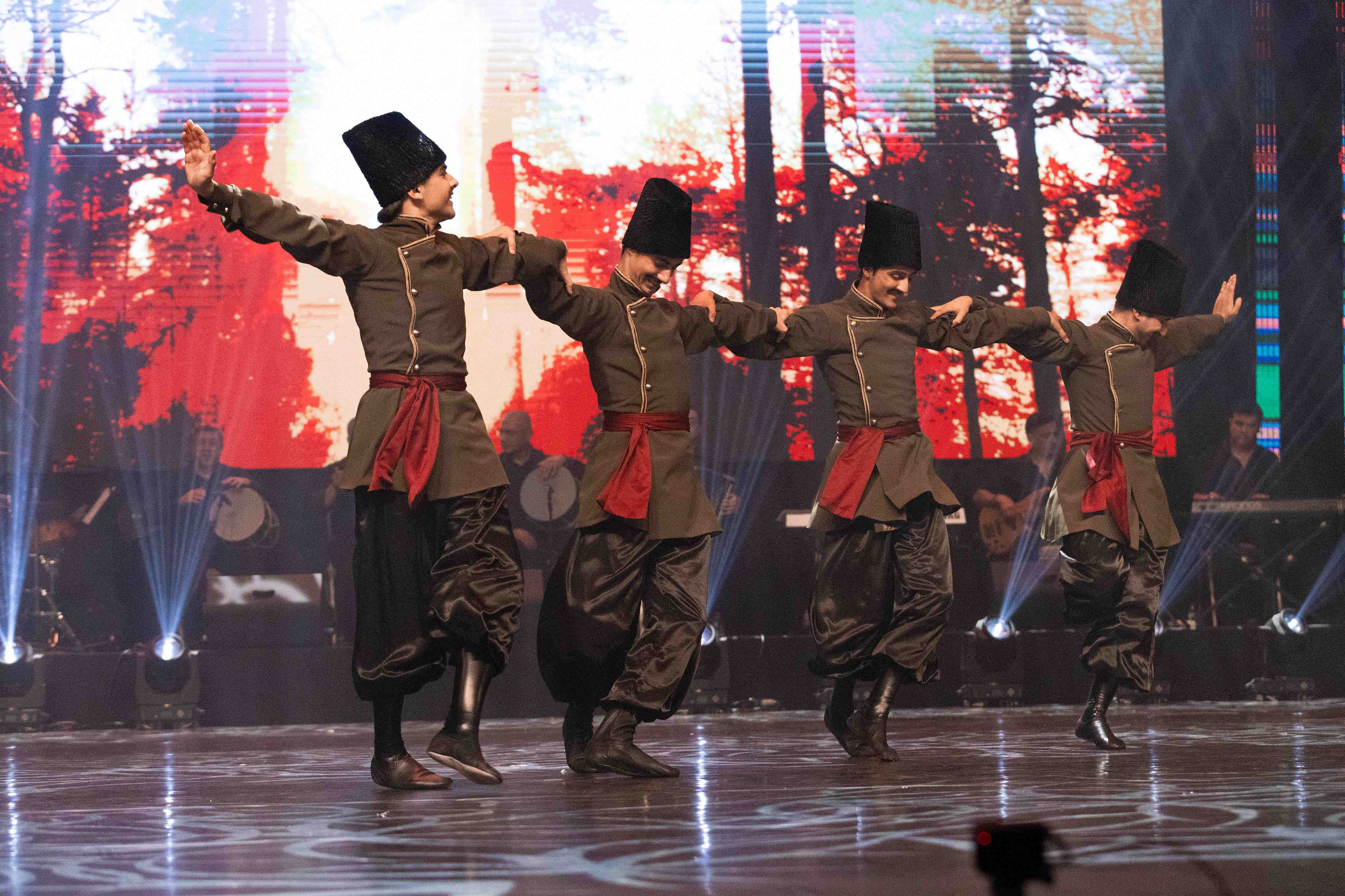 STATE DANCE ENSEMBLE. Wedding&Event photographer Ismail Rzayev in Baku