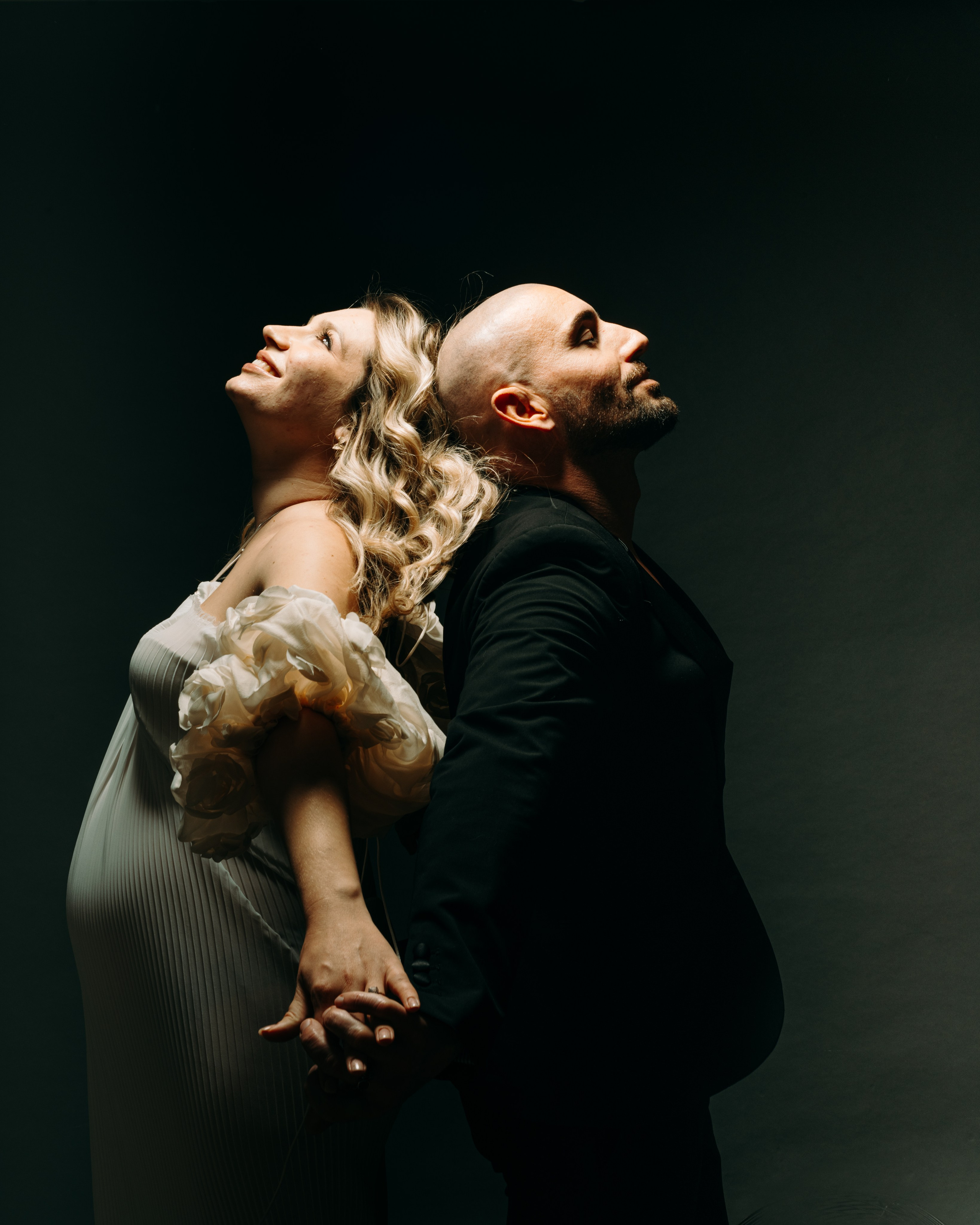 HAPPINESS. Anastasiia Antoniuk portrait, family and couple photographer, Portugal