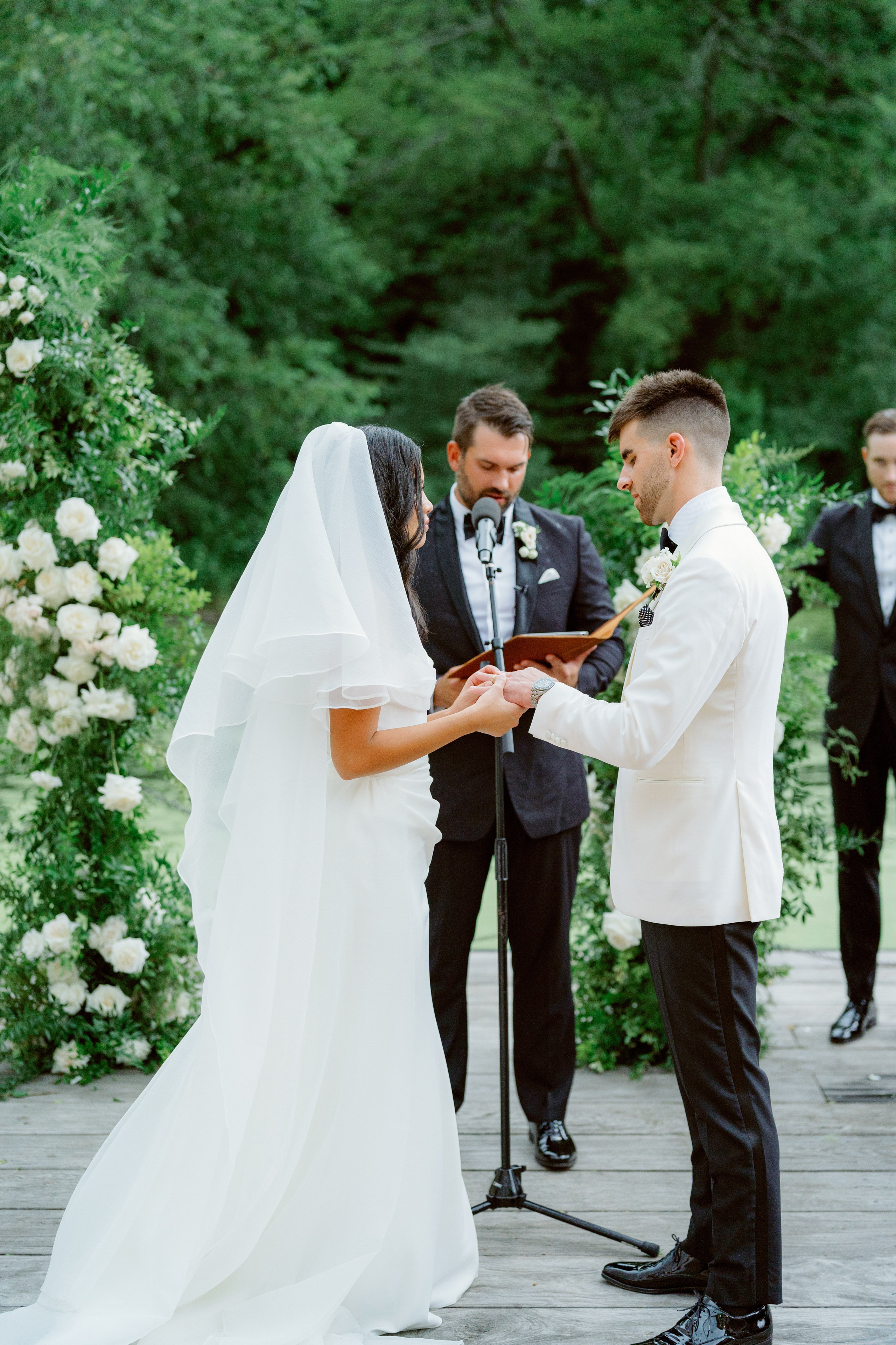 Jullieanne and Ryan. Wedding photographer and videographer New York | New Jersey