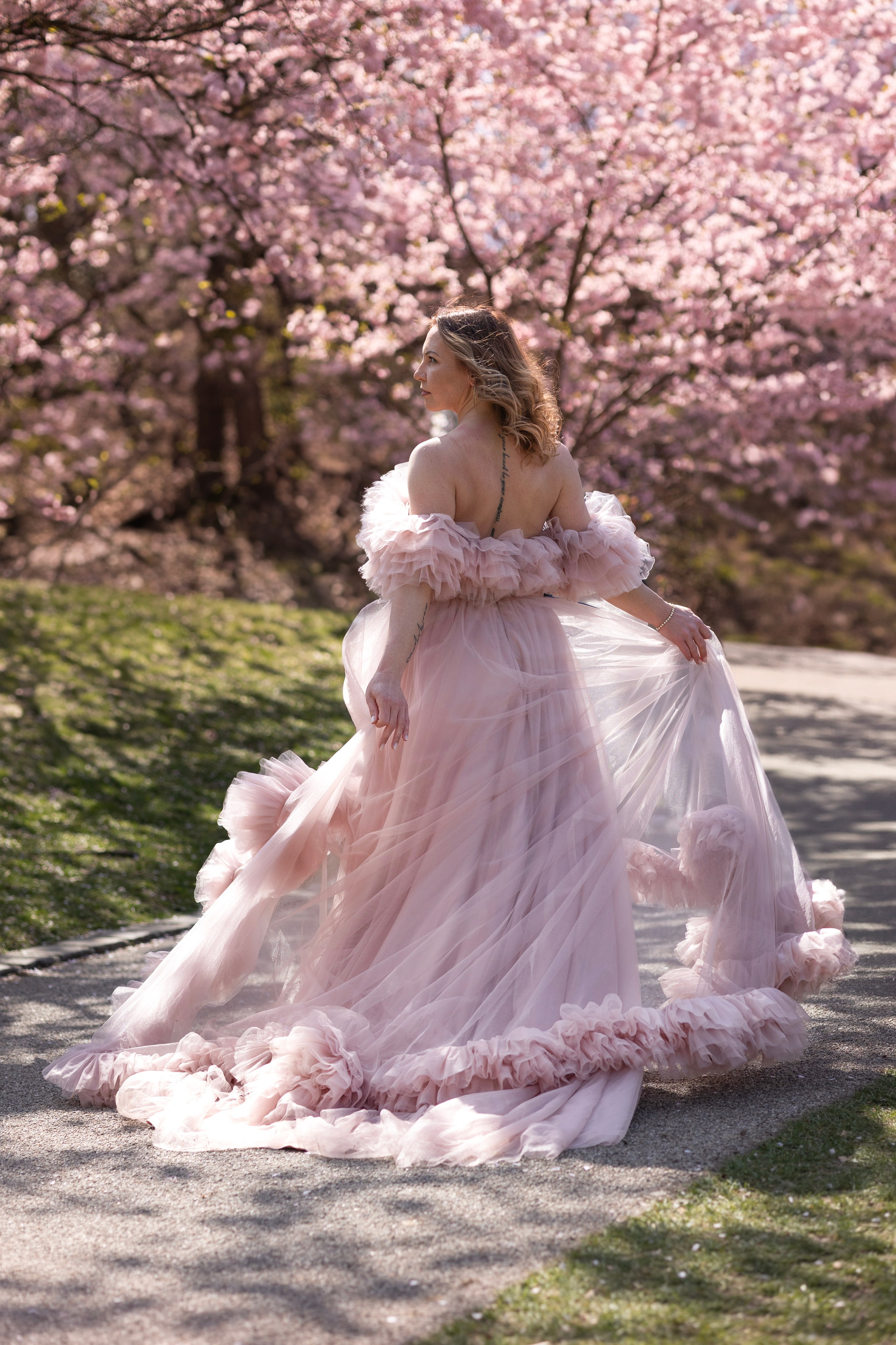 Long dresses shooting. Photographer in Munich