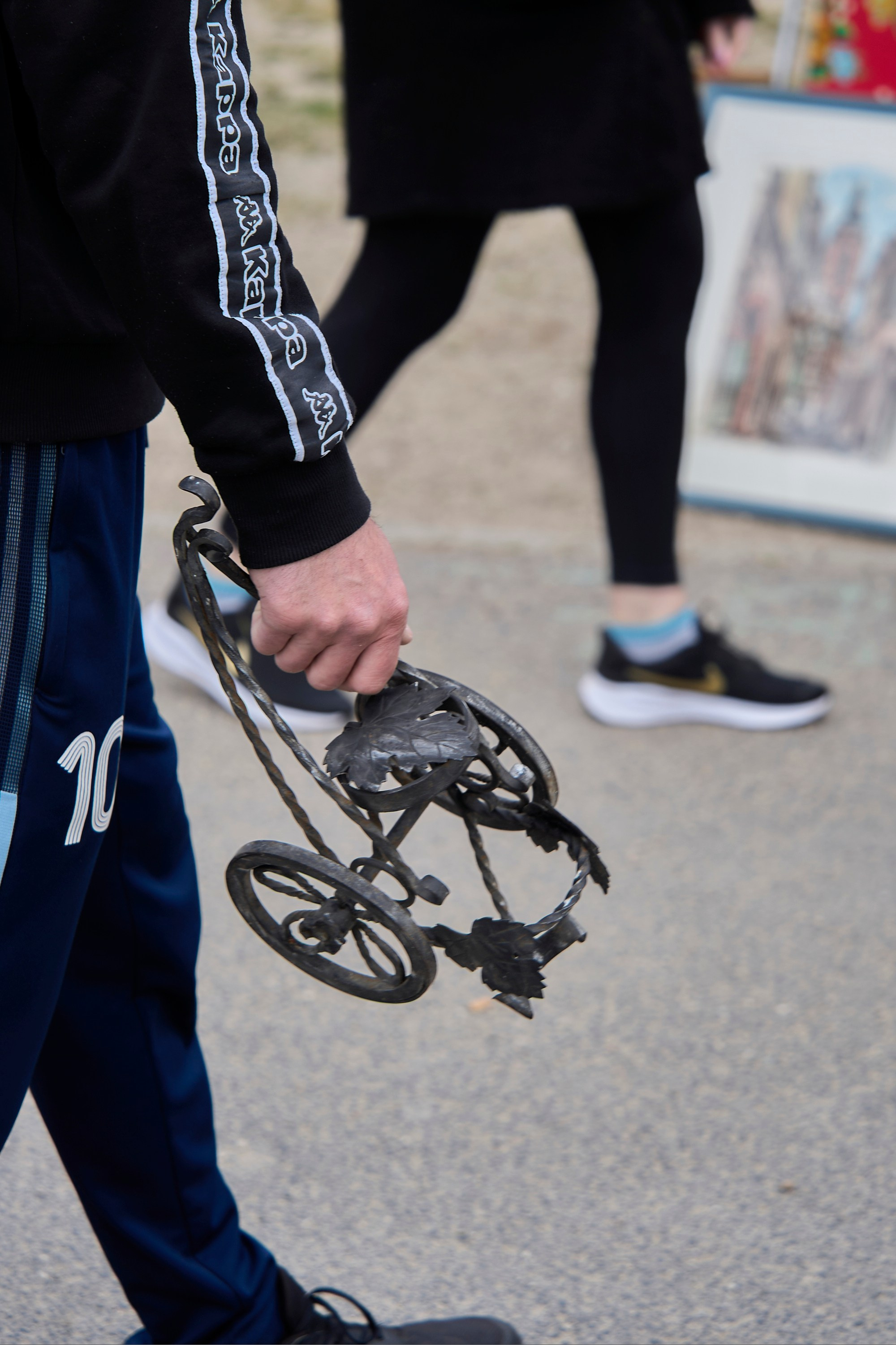 Flohmarkt-Fund. Aleksandr Steinbrenner | Streetfotografie