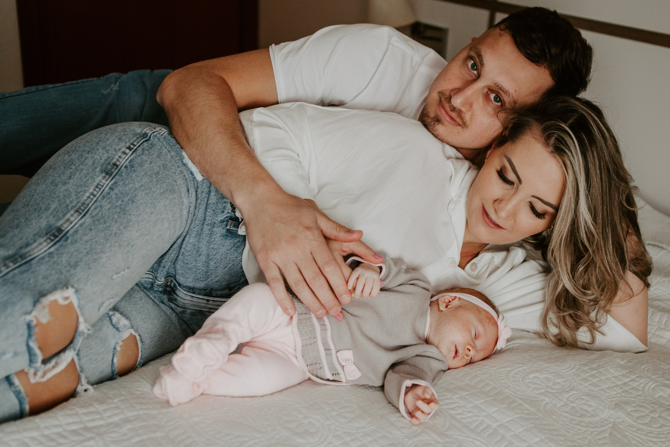 Bebê em casa. Fotógrafa de família