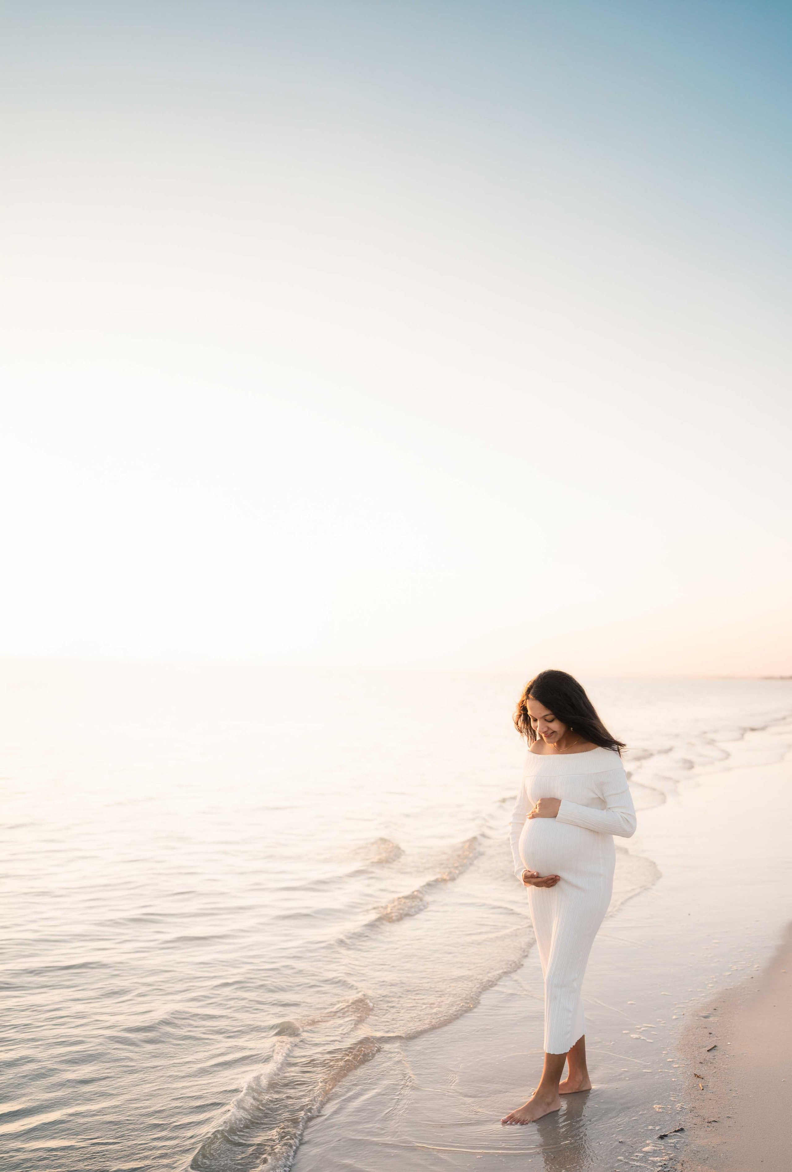 South East Melbourne Maternity Photographer | Coastal Sunset Sessions