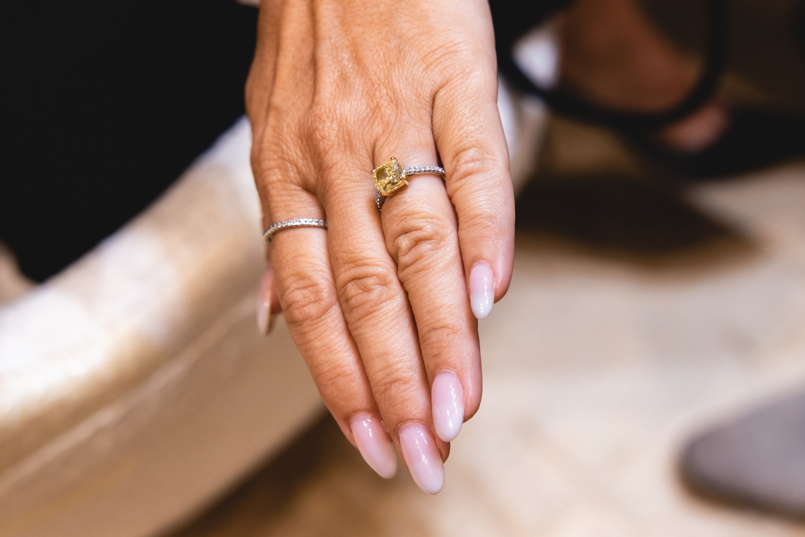 Tiffany. Professional wedding photographer in Copenhagen, Denmark — Julia Byron