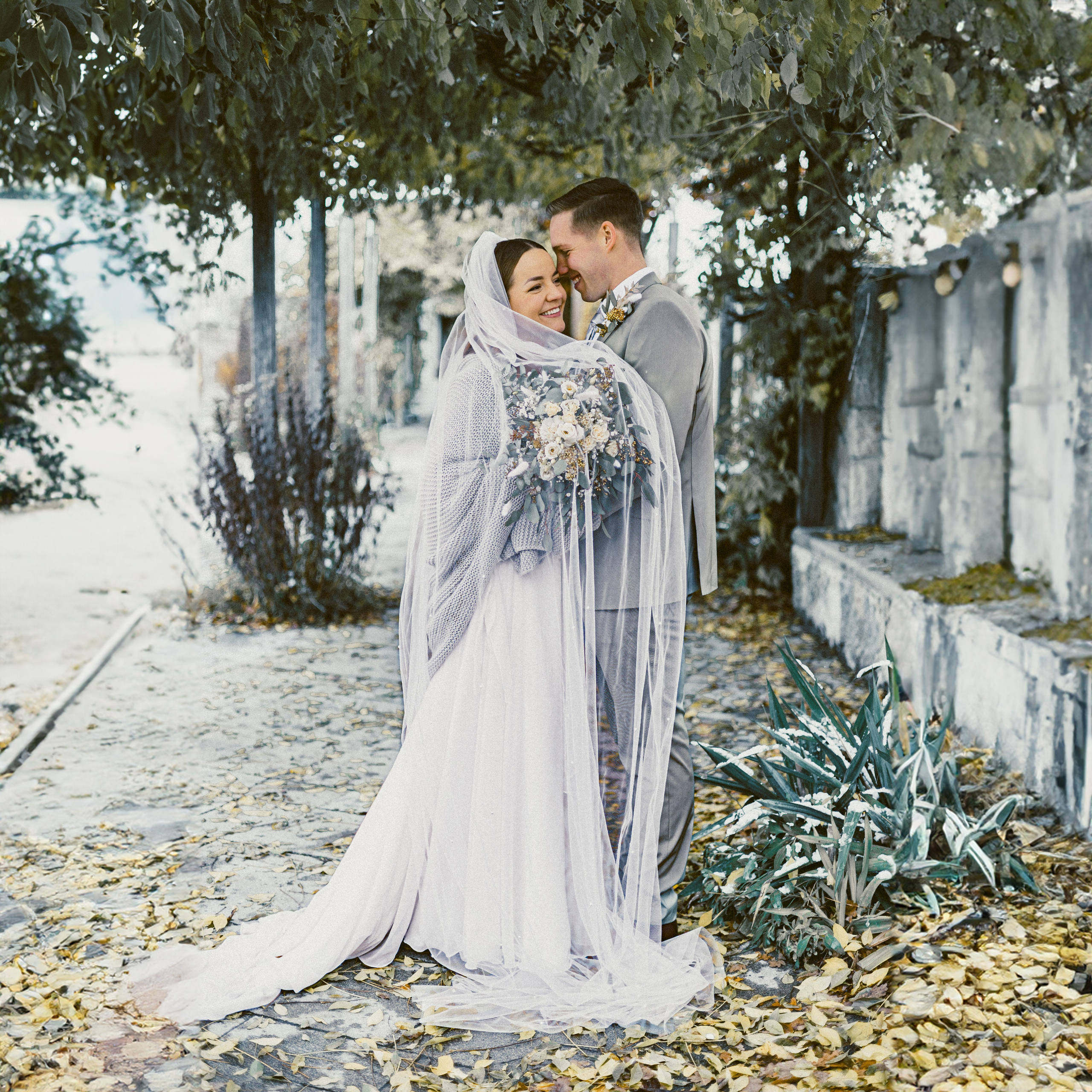 Joelle & Marius. GoldenHourStory