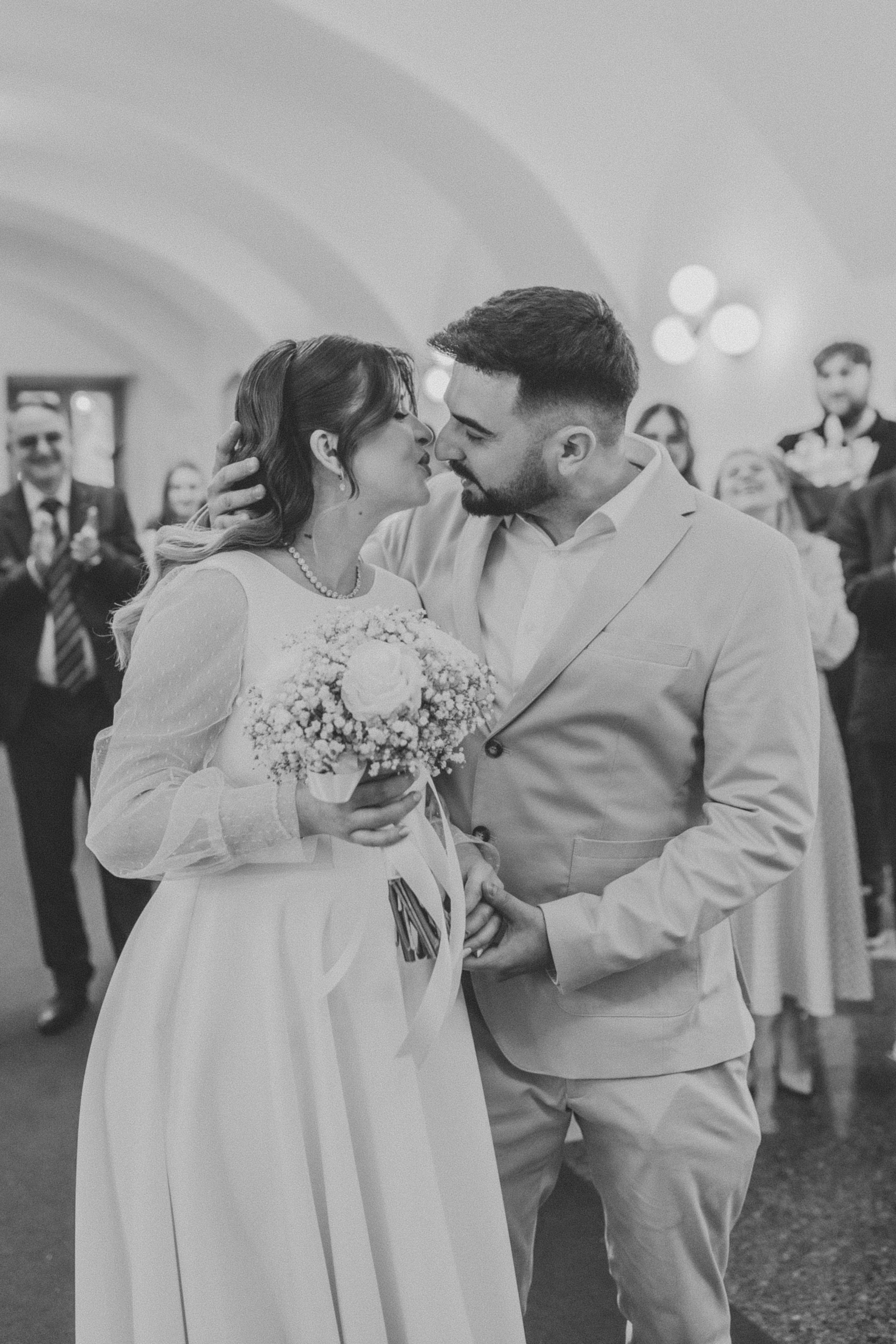 Roxana & Alin (Cununie Civilă). Adrian Visovan - Fotograf Iasi