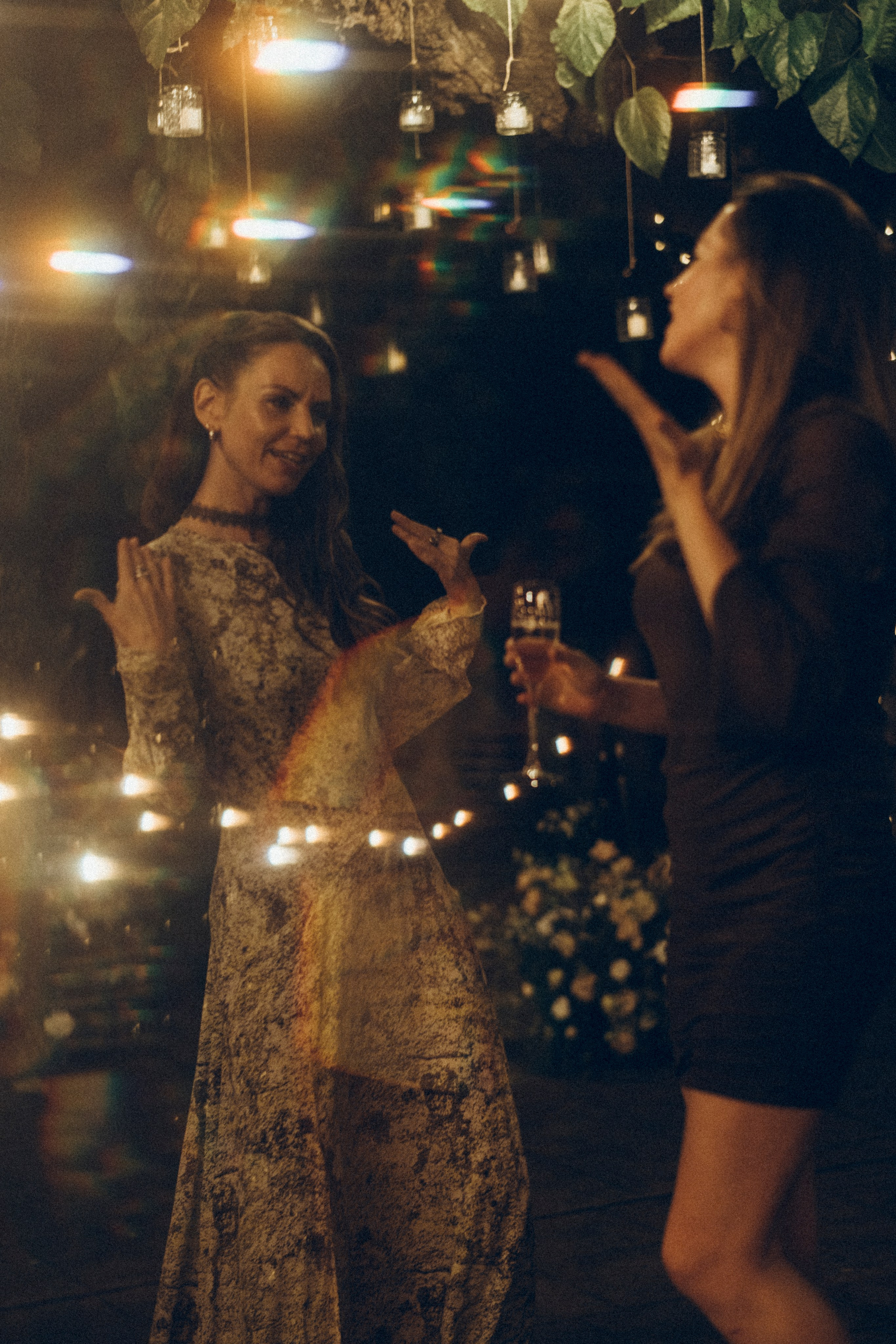 Nadezhda & Dmitry. Masia Mas Coll. Paola wedding photographer / videographer in Barcelona