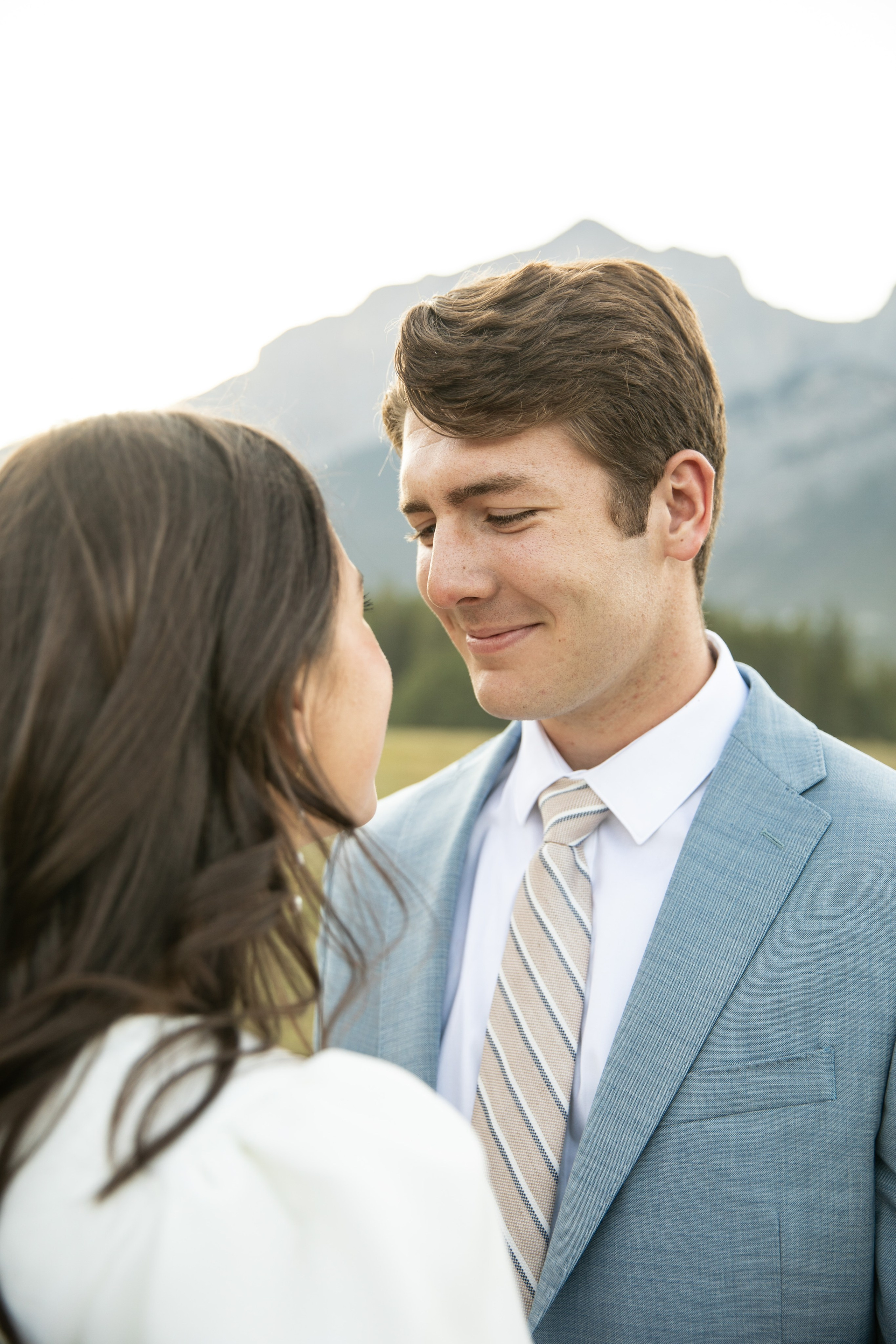 Charity and Josh Wedding — Canmore. Fotografía accesible en Calgary