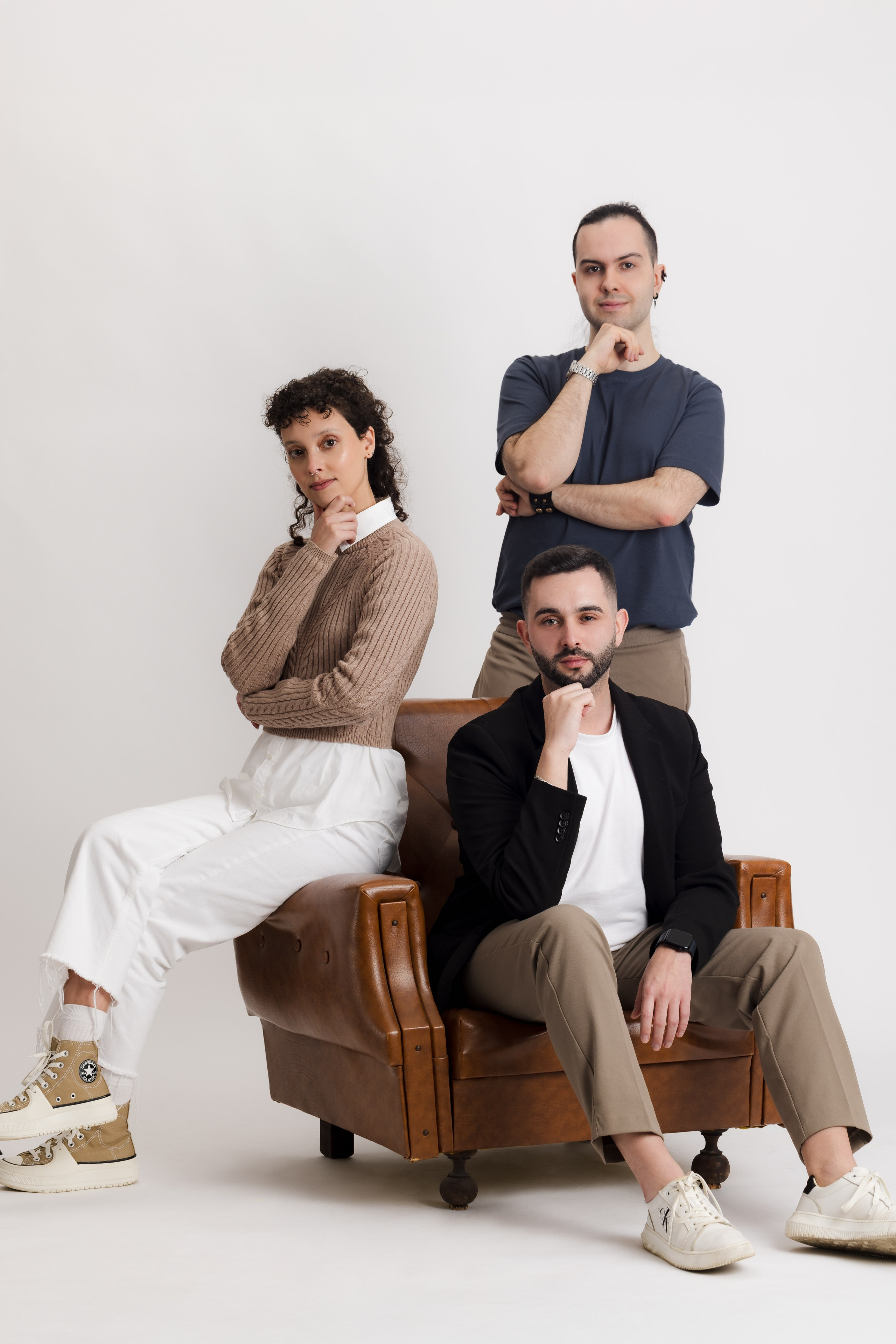 CORPORATE. ESTUDIO DOZE