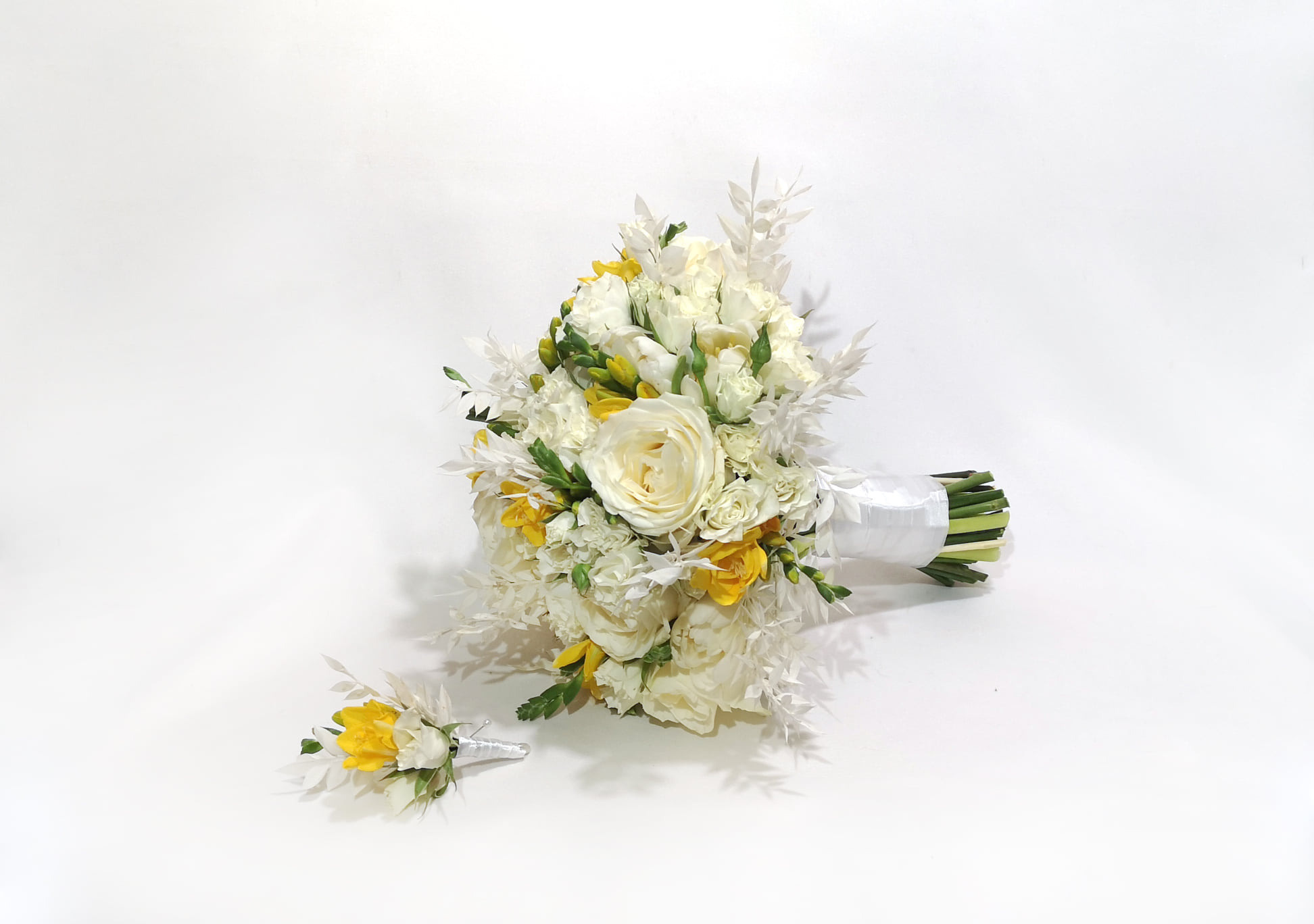 Līgavas pušķi baltos toņos. Event design, decoration, floristry, gift, Irina Novika, Riga, Latvia