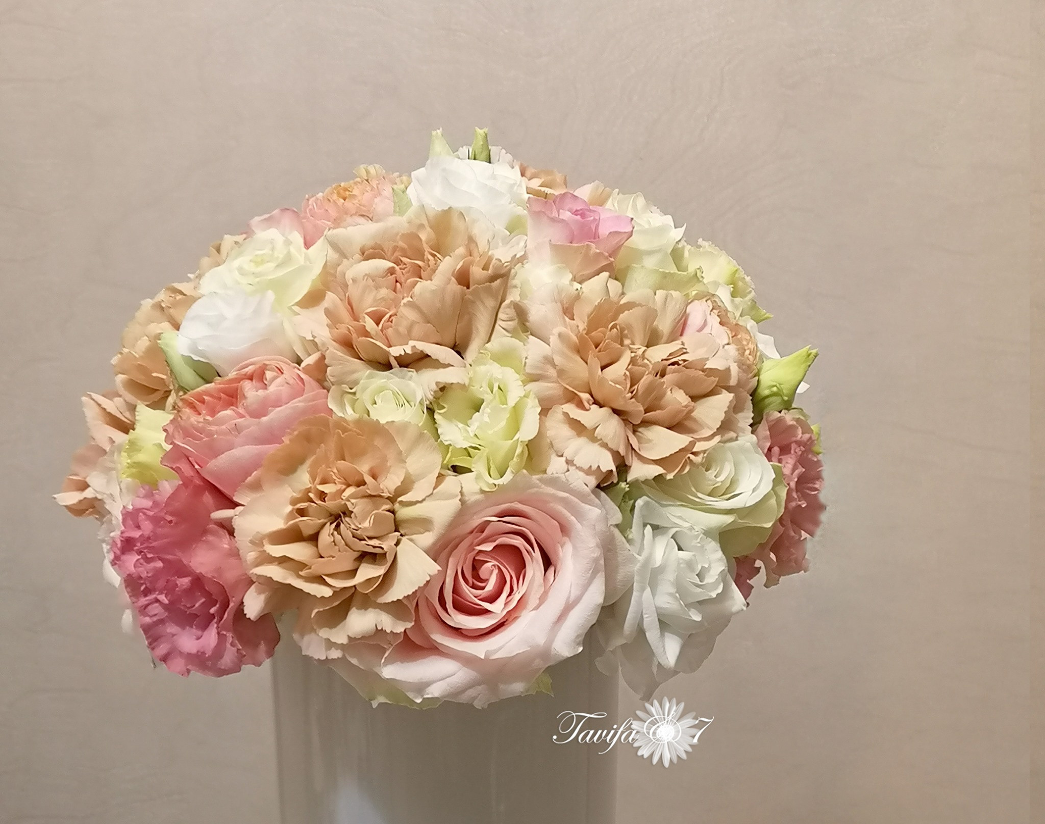 Līgavas pušķis bežā, šokolādes toņos. Event design, decoration, floristry, gift, Irina Novika, Riga, Latvia