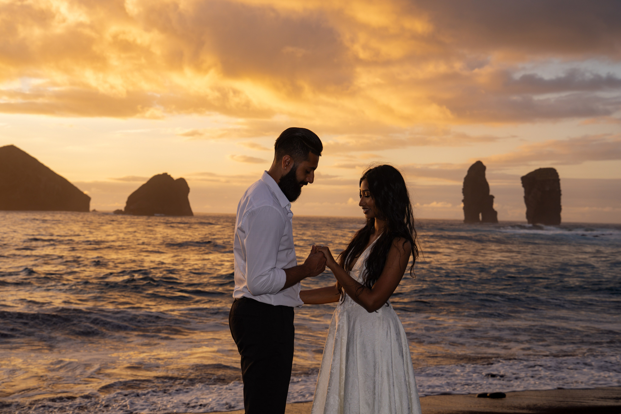 Hari & Alakshiya. IRINA KALMYKOVA | PHOTOGRAPHER AZORES