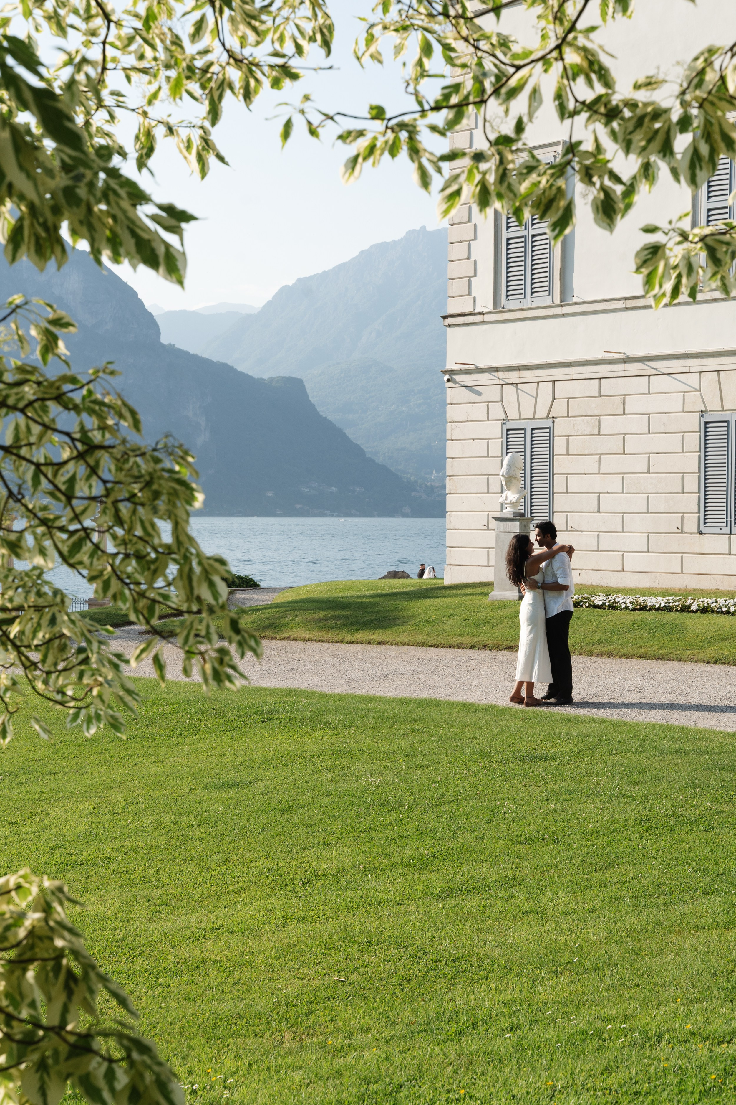Secret Proposal at Villa Melzi, Lake Como. Lake Como Proposal Photographer | Surprise Proposals & Engagements