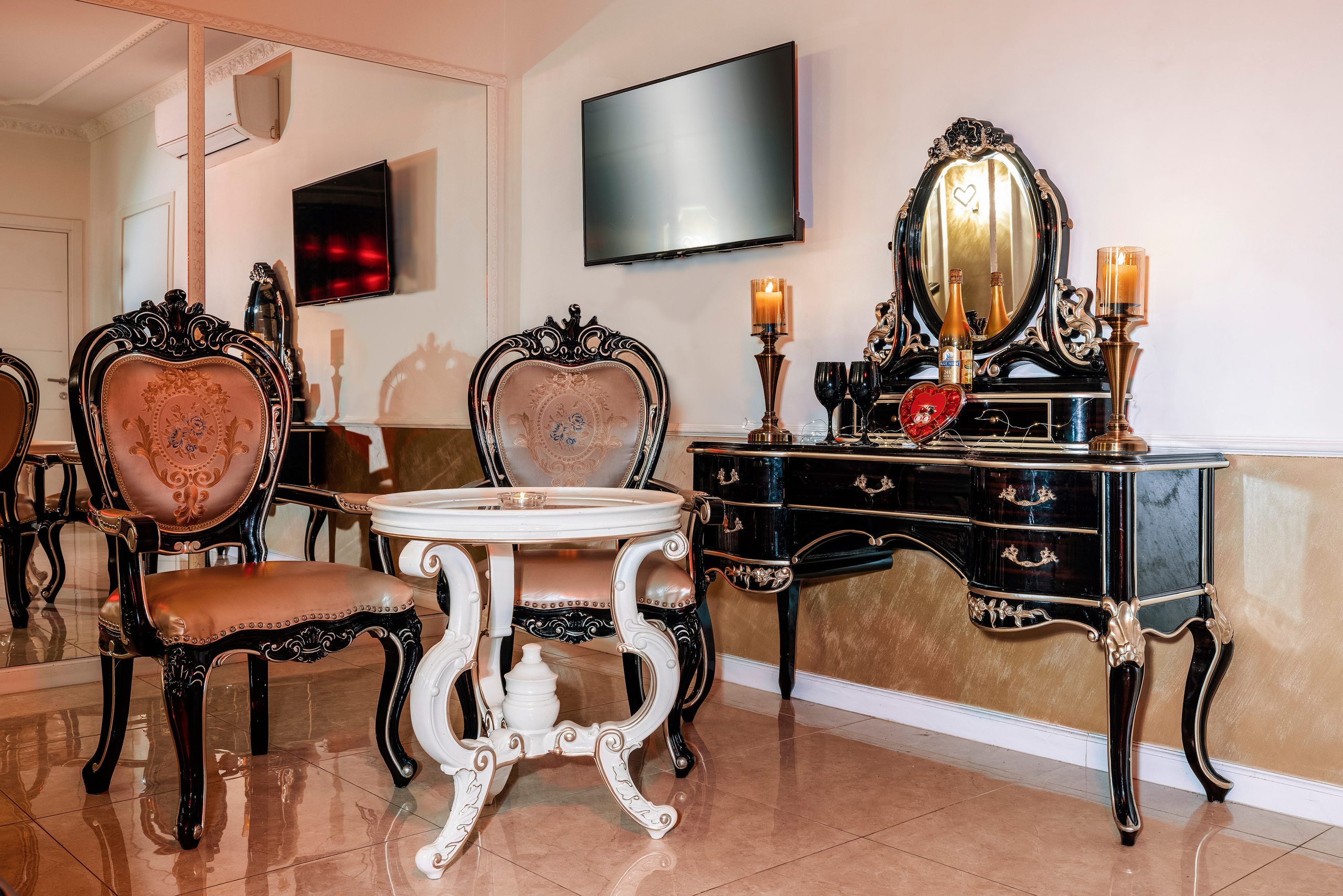 Interior. Time machine Studio