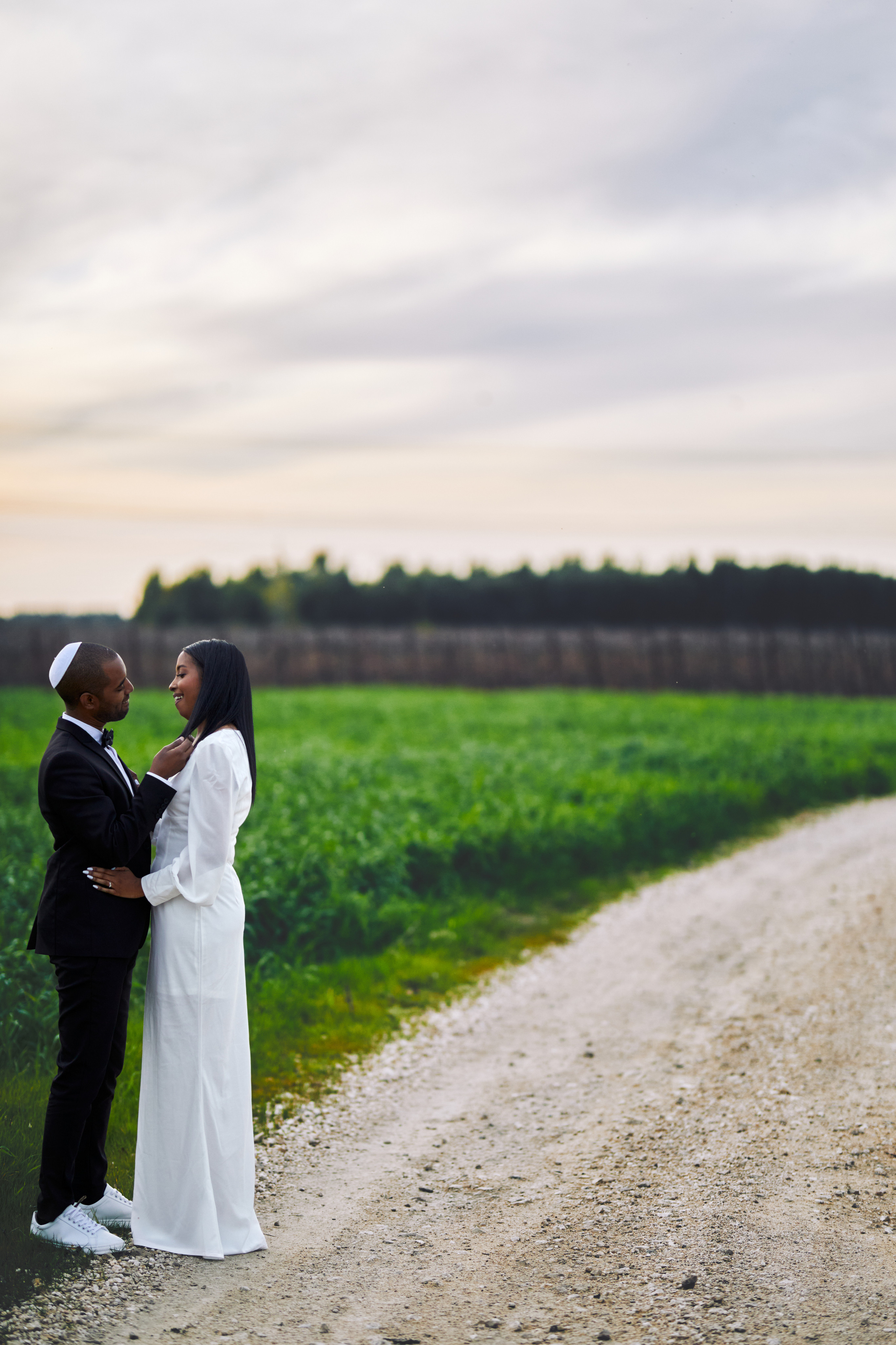 יצחק ורחל. Time machine Studio