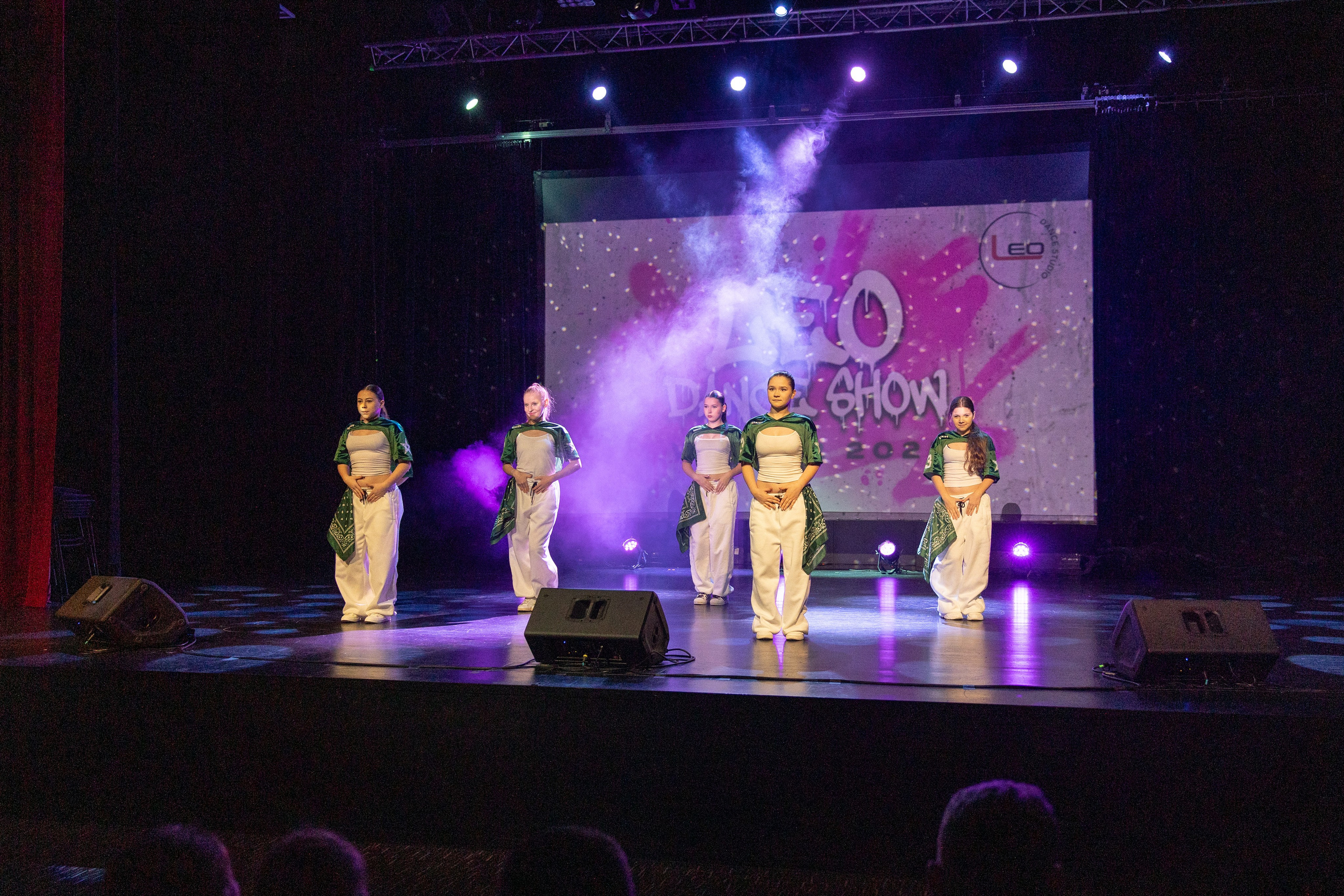 LEO DANCE SHOW WINTER 2025. Семейный и детский фотограф в Варшаве Мила Бобровская