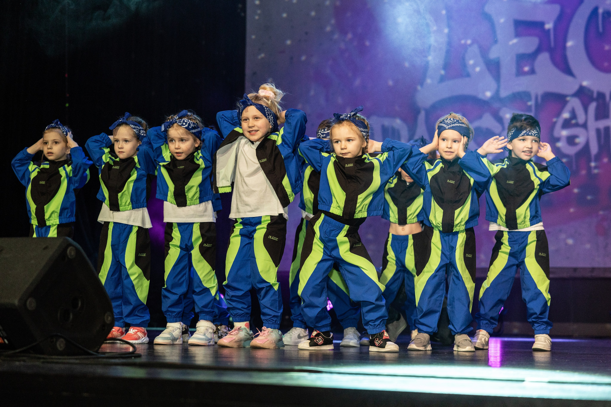 LEO DANCE SHOW WINTER 2025. Семейный и детский фотограф в Варшаве Мила Бобровская