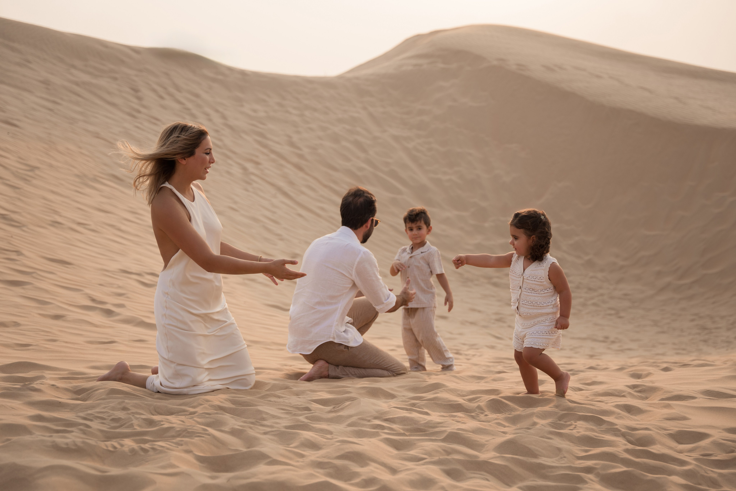 Sun, sand & family. Angela Iakovleva — Family Photographer in Dubai