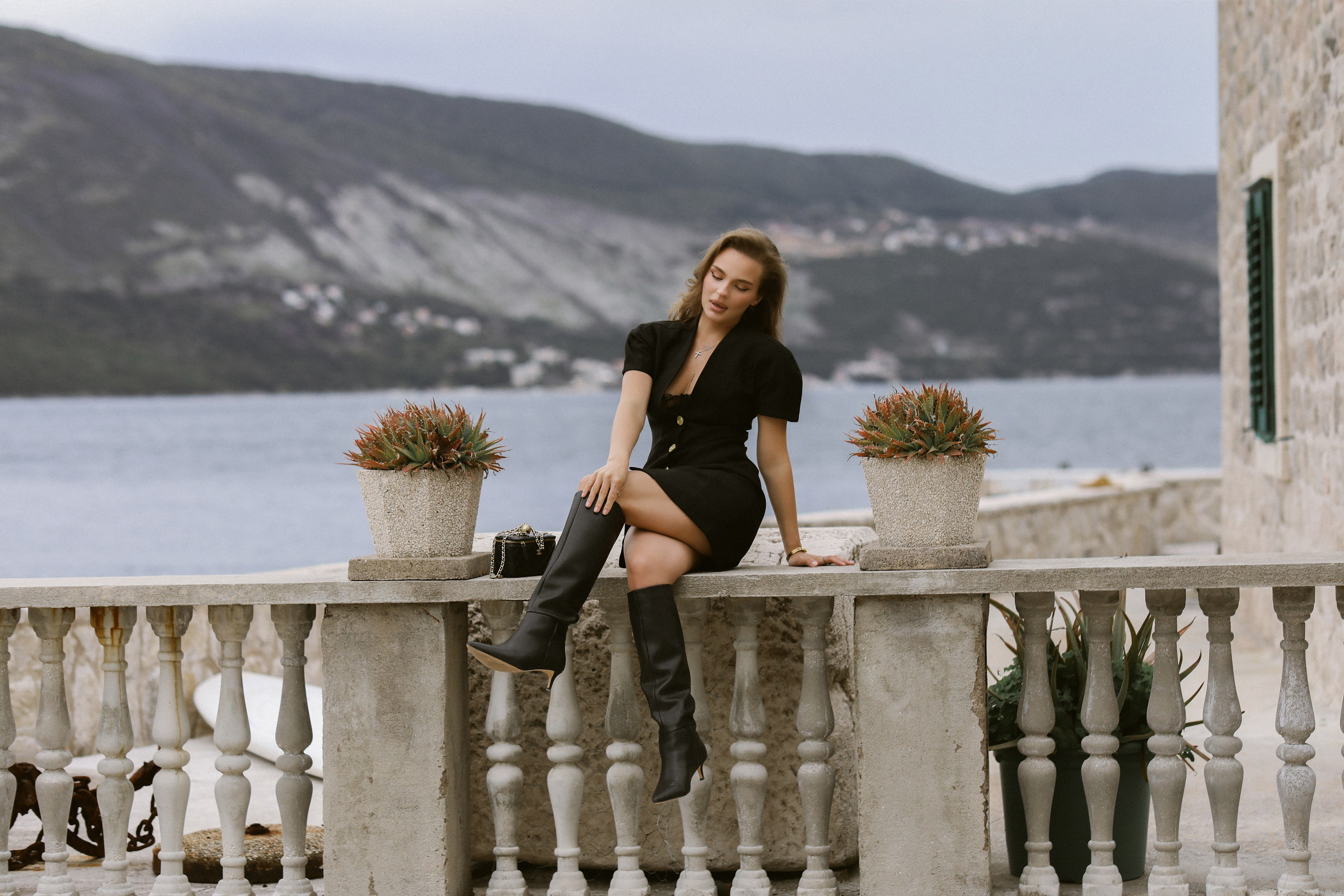 Montenegro Coastal Photoshoot. Destination Wedding Photographer in Montenegro & Europe — Valeriya Komar