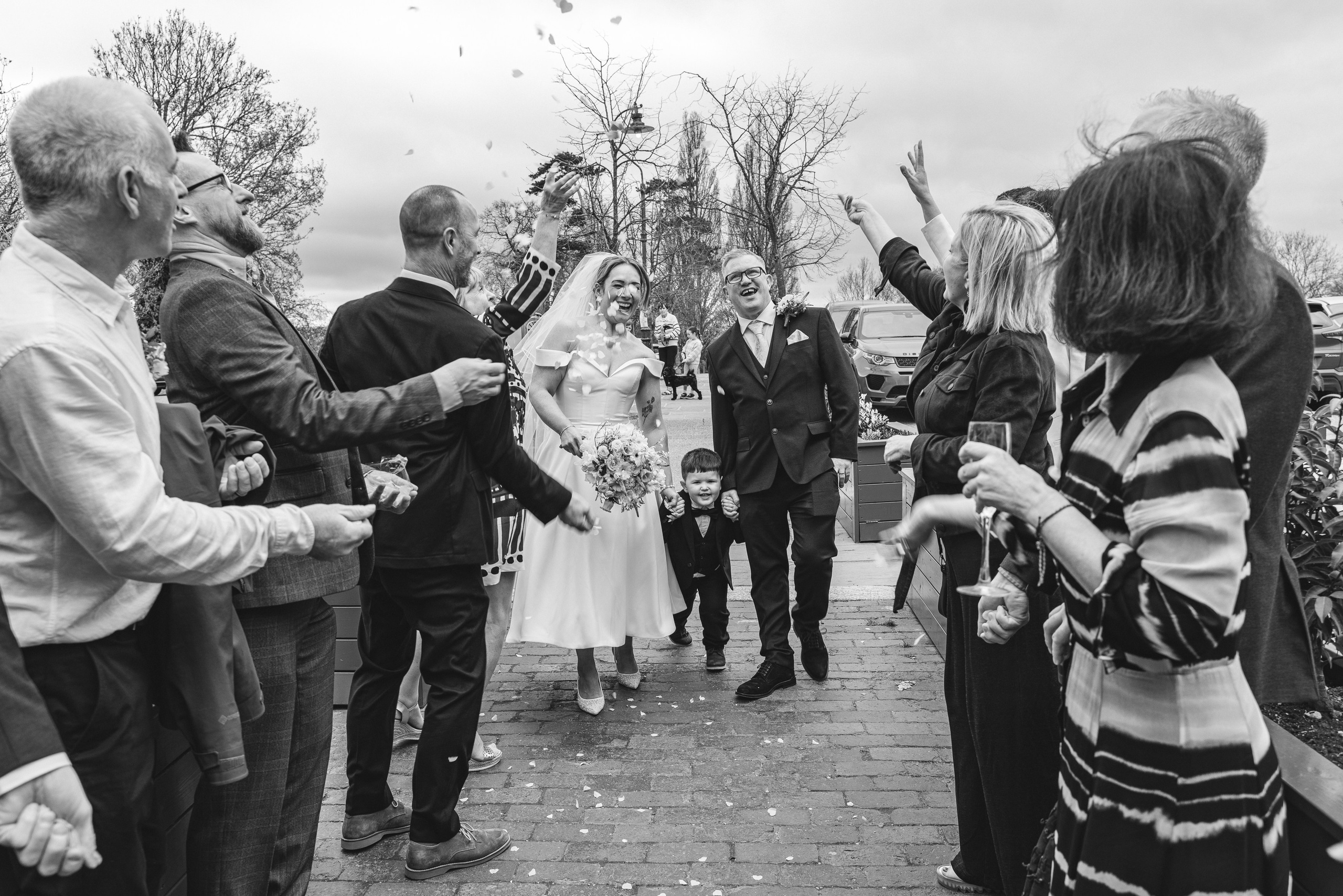 Luke and Nicola’s wedding at Danson House. Photographer in England Ekaterina Romanova