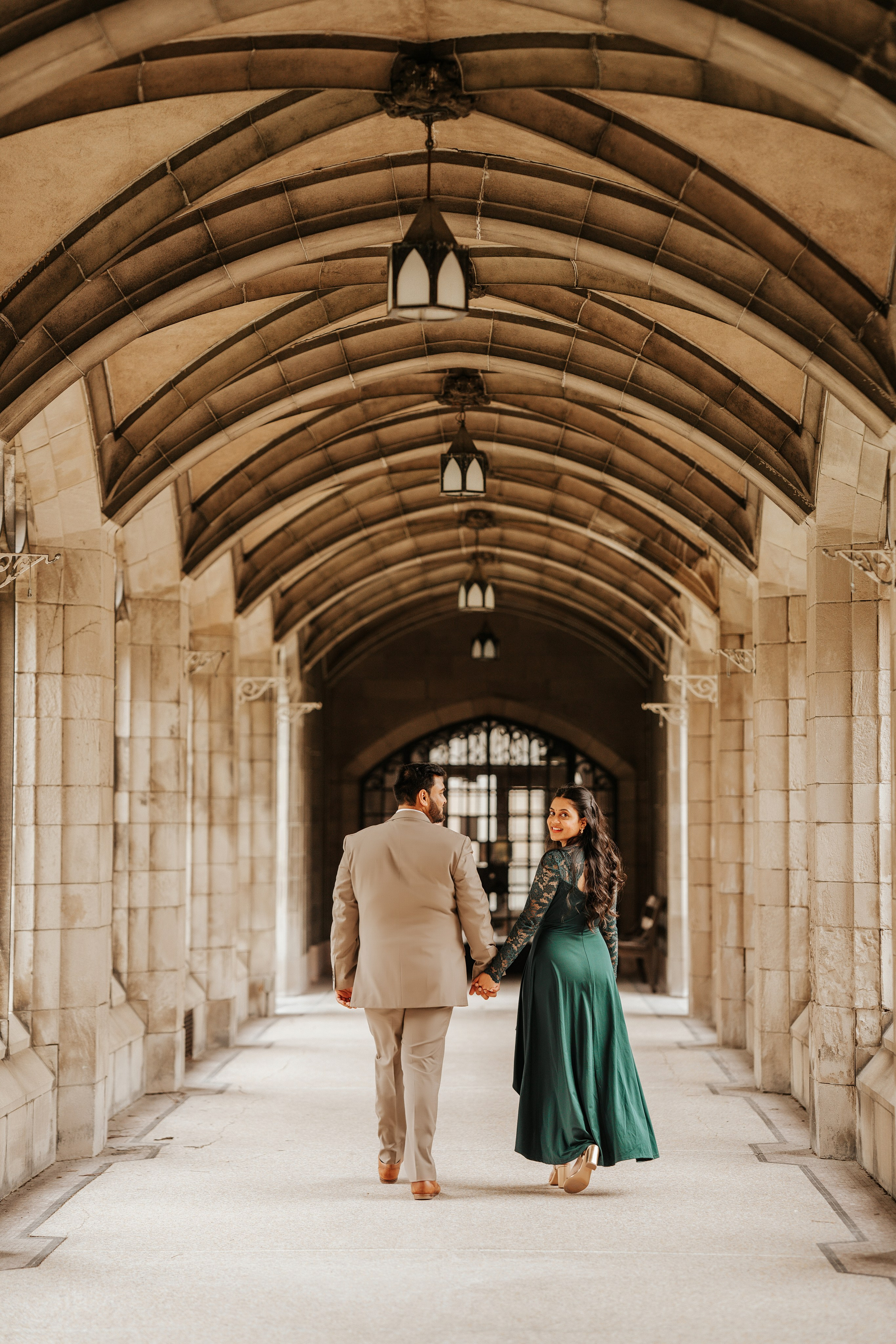 Darshil & Shailja. Wedding Photographer & Cinematographer studios