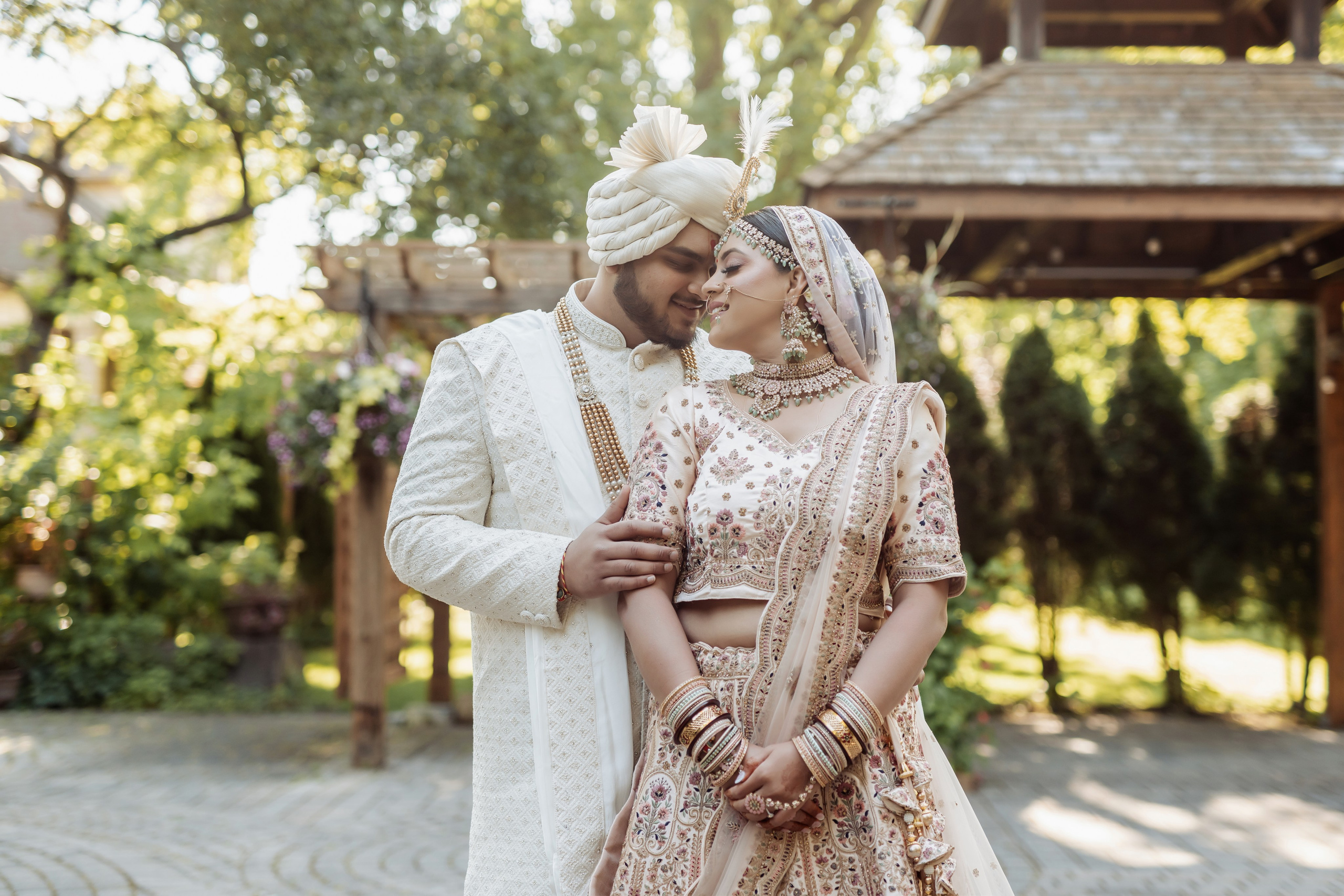 Darshil & Shailja. Wedding Photographer & Cinematographer studios