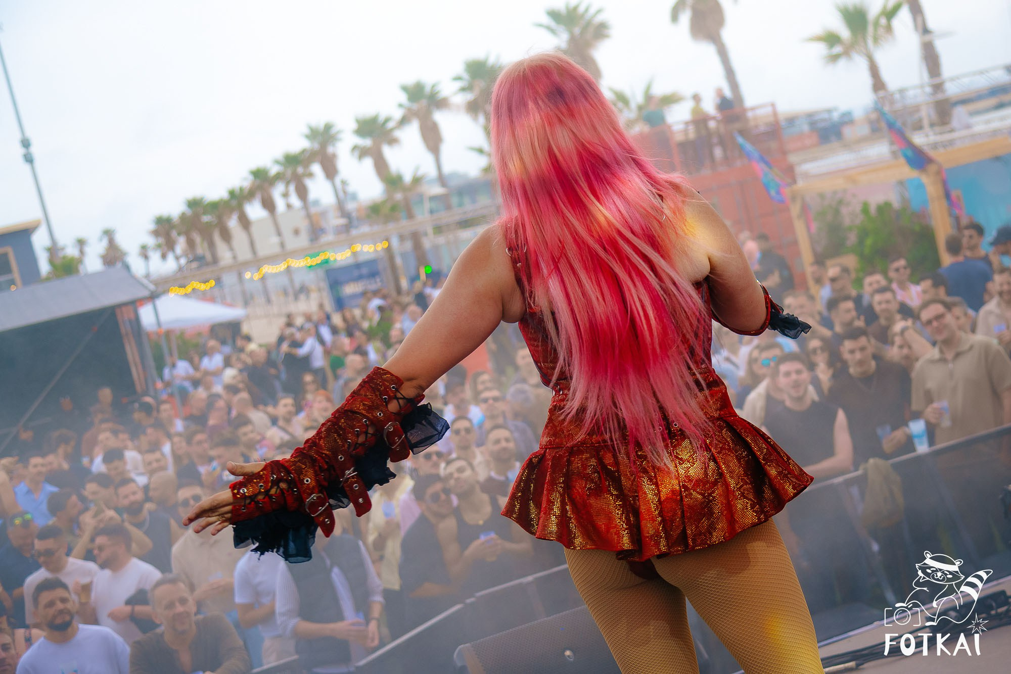 Cariña La Fiesta 2.0 — Fotos del evento en El Muelle Live, Alicante, 2026 | FOTKAI