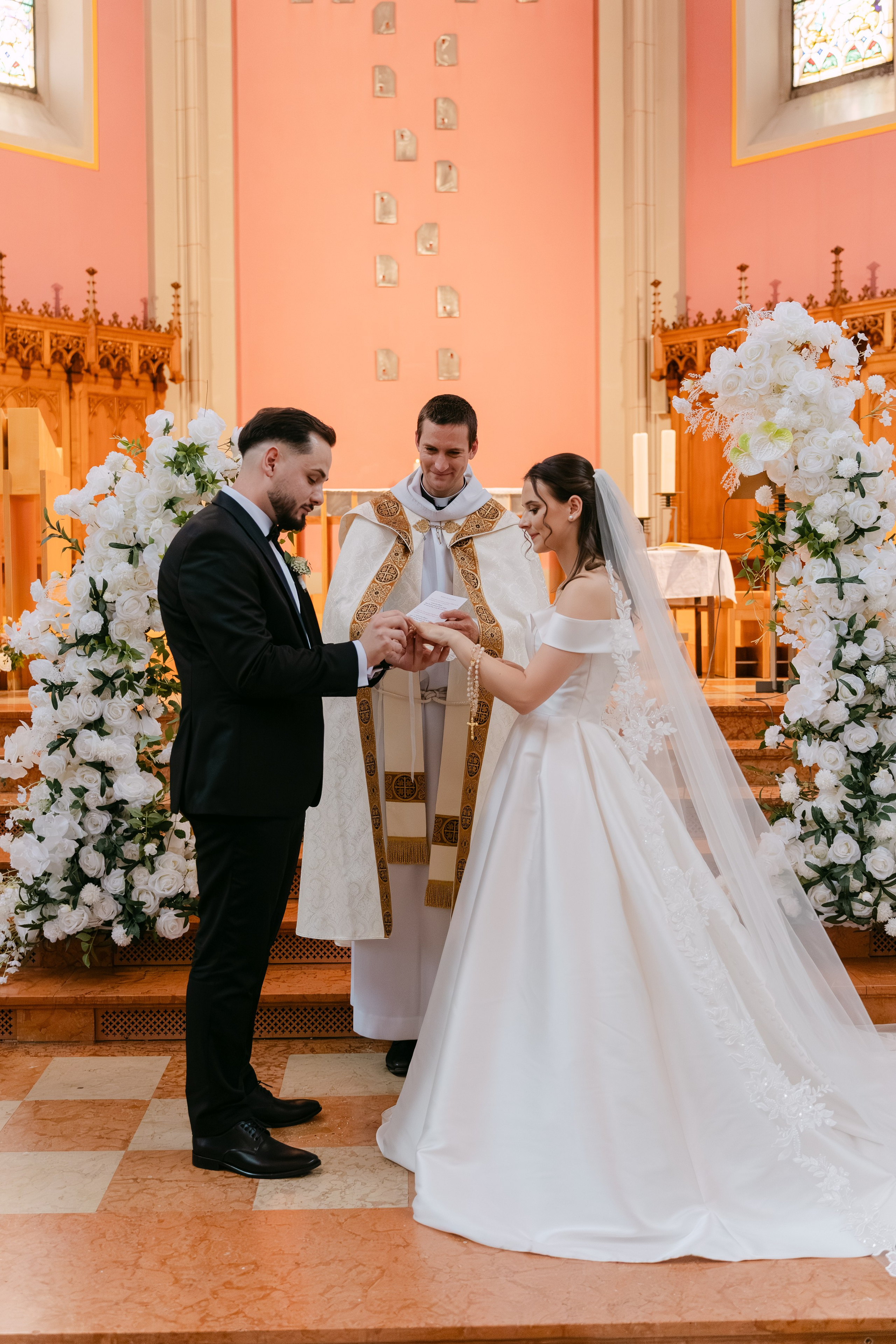 Casamento Isabel & Freskim em La Chaux-de-Fonds e Neuchâtel, Suiça. Fotógrafo de casamentos e destination wedding no Porto, Portugal — Davi Valente | Lisboa, Douro, Roma e Lago de Como