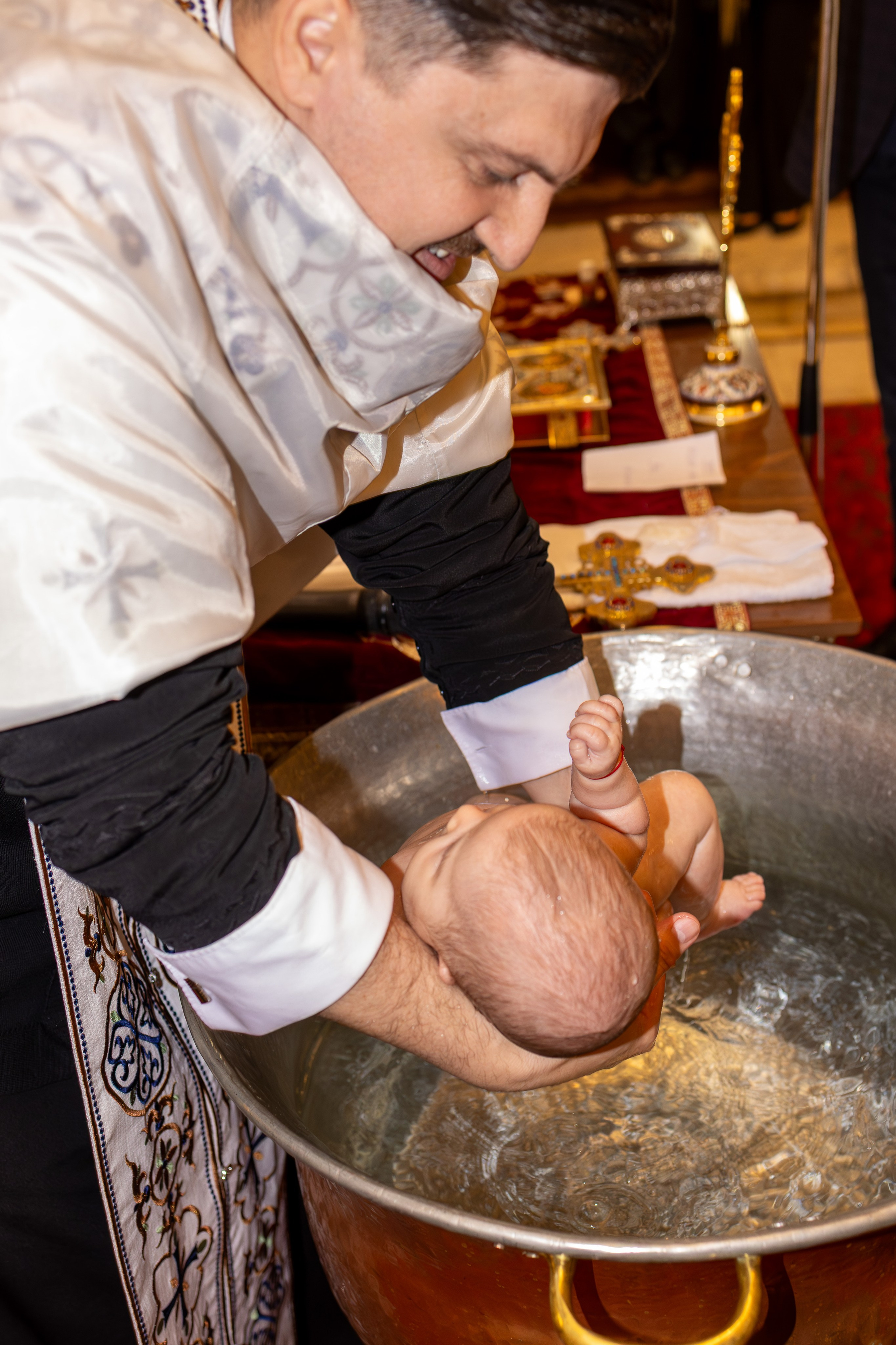 Roua-Maria. Fotograf. Lucrez cu oameni, produse și spații. Portret și fotografie creativă. Bacău, România. Lidia Savinoiu