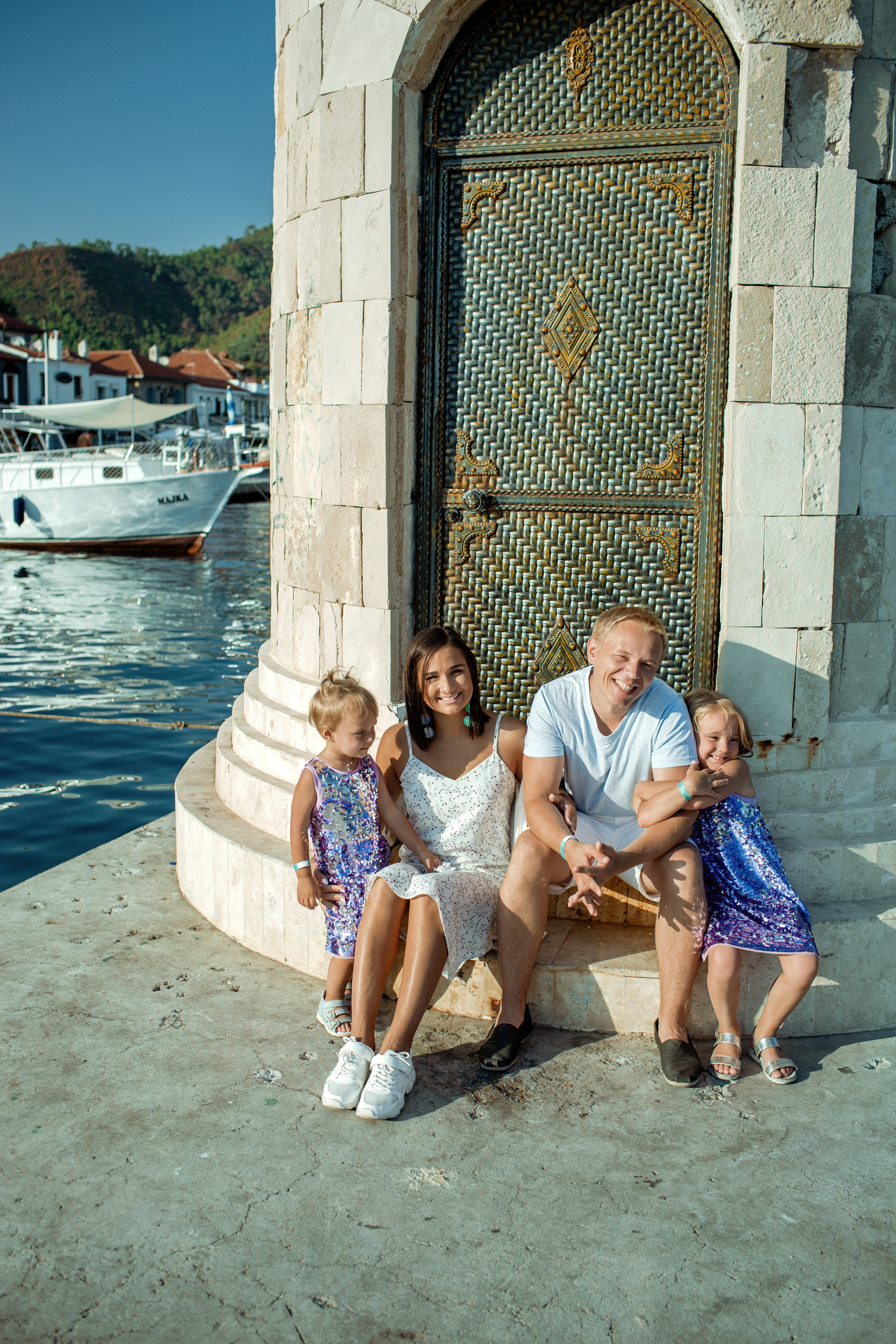 Family photo shooting in Marmaris old town. Julia Ganch I Fashion Wedding Photography I Cappadocia Turkey