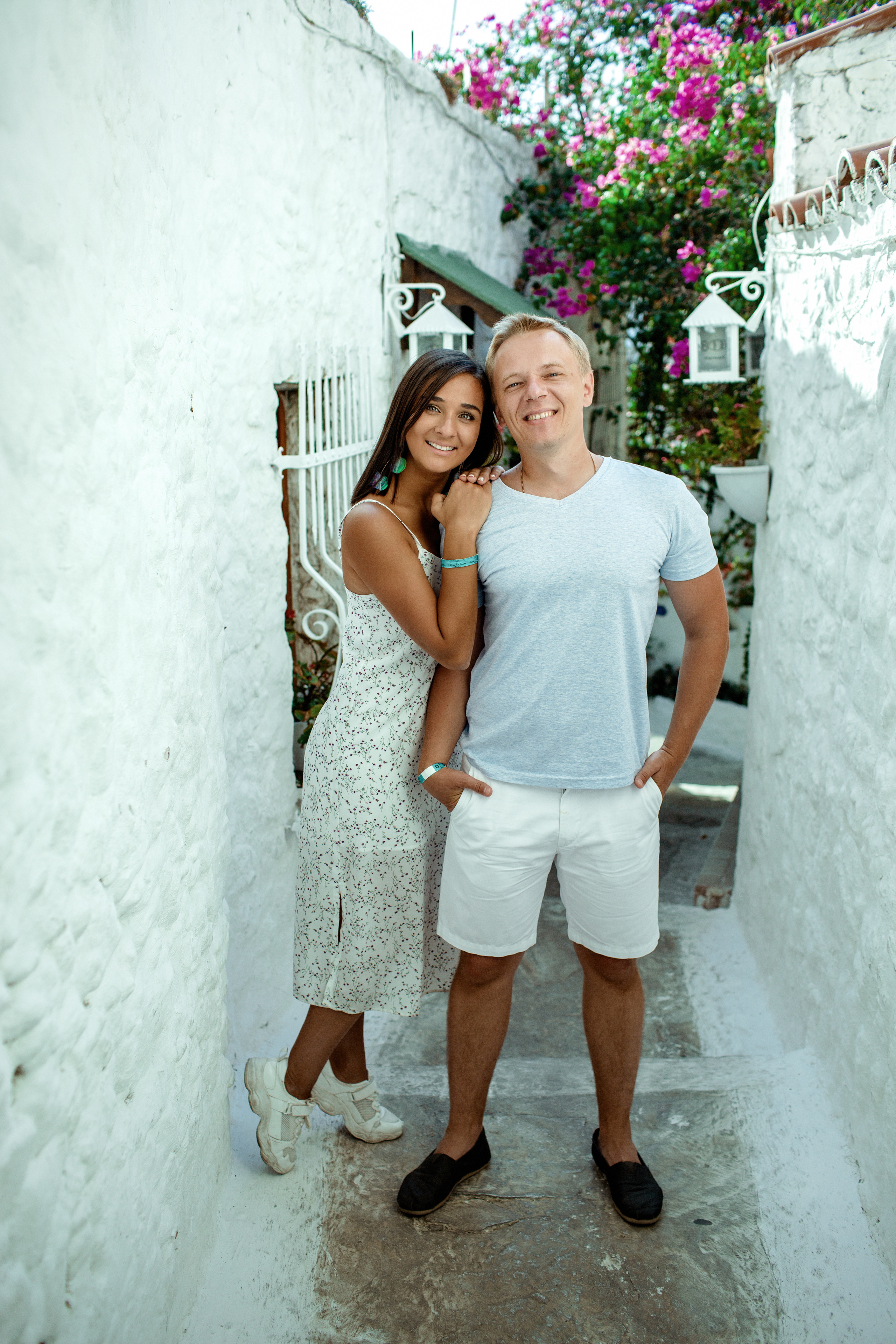 Family photo shooting in Marmaris old town. Julia Ganch I Fashion Wedding Photography I Cappadocia Turkey
