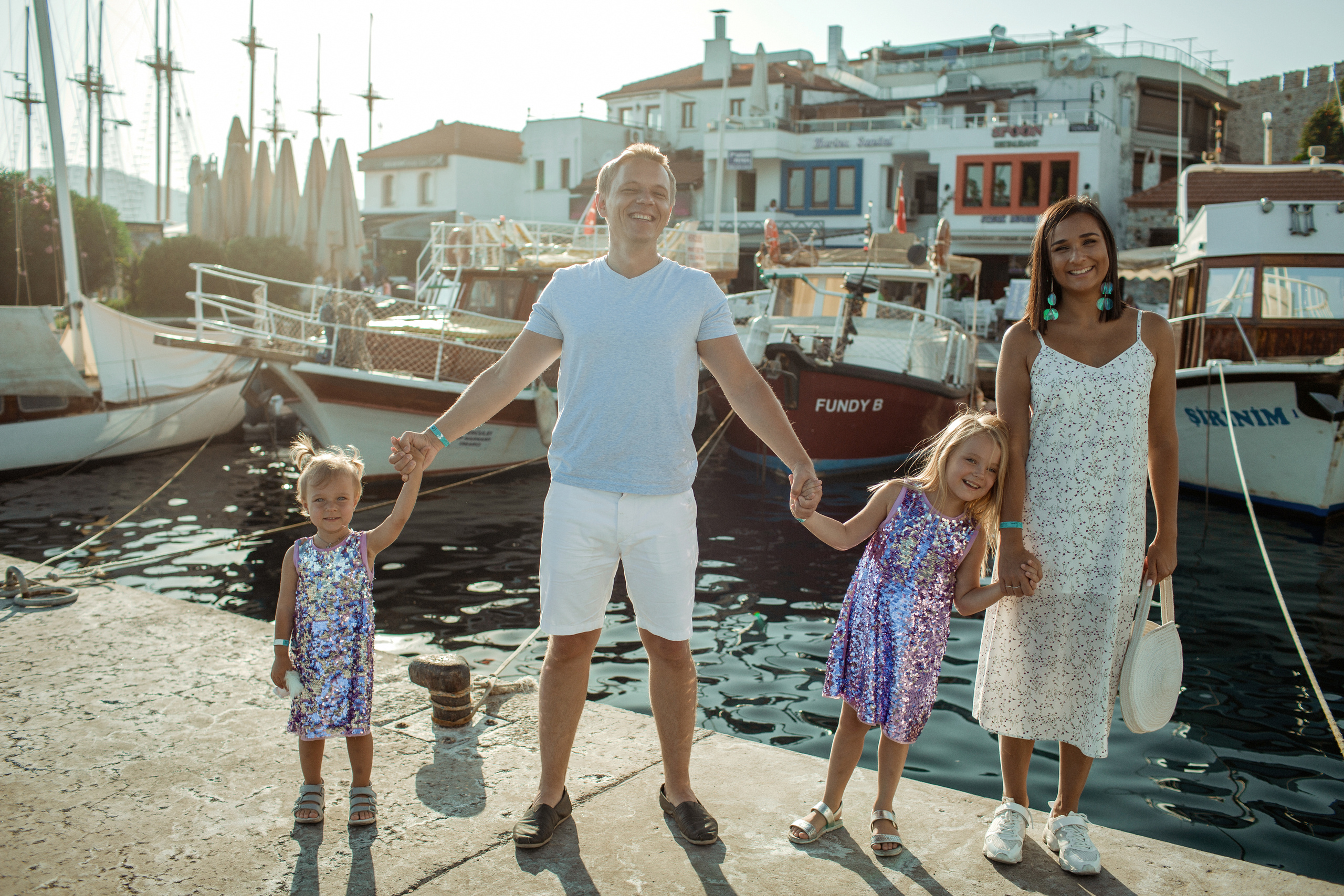 Family photo shooting in Marmaris old town. Julia Ganch I Fashion Wedding Photography I Cappadocia Turkey