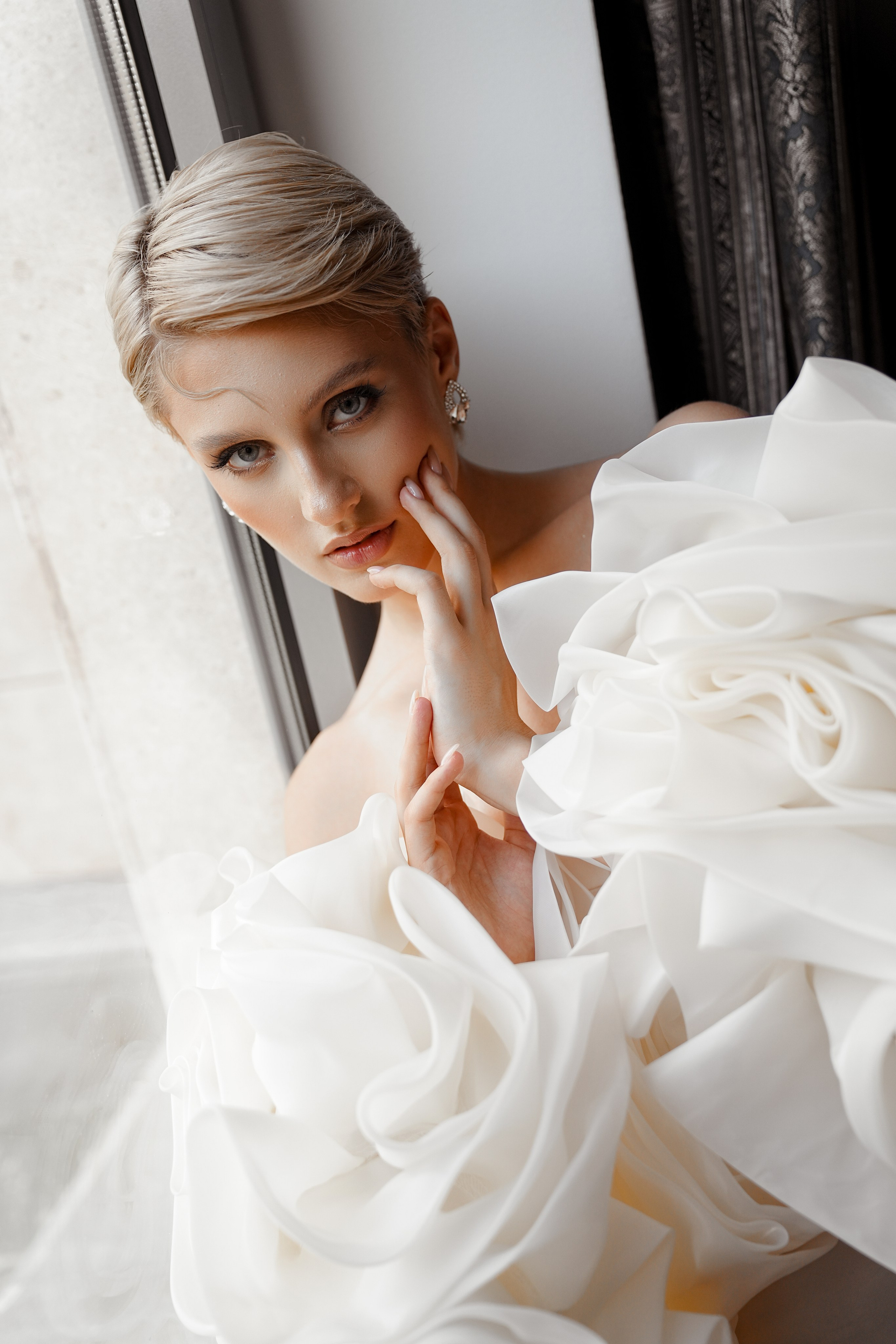 Николь Амир