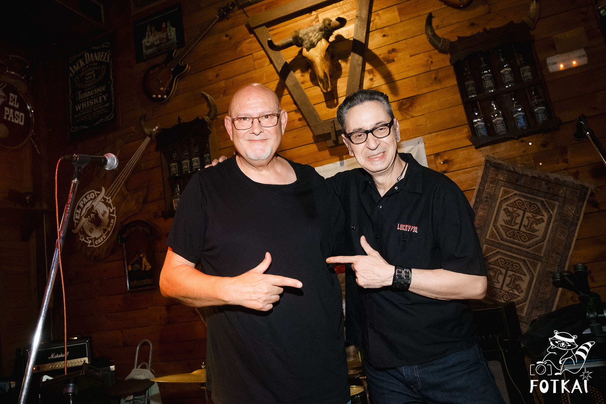 Dirty Picks — Concert Photos at El Paso Bar, Torrevieja, 2026 | FOTKAI