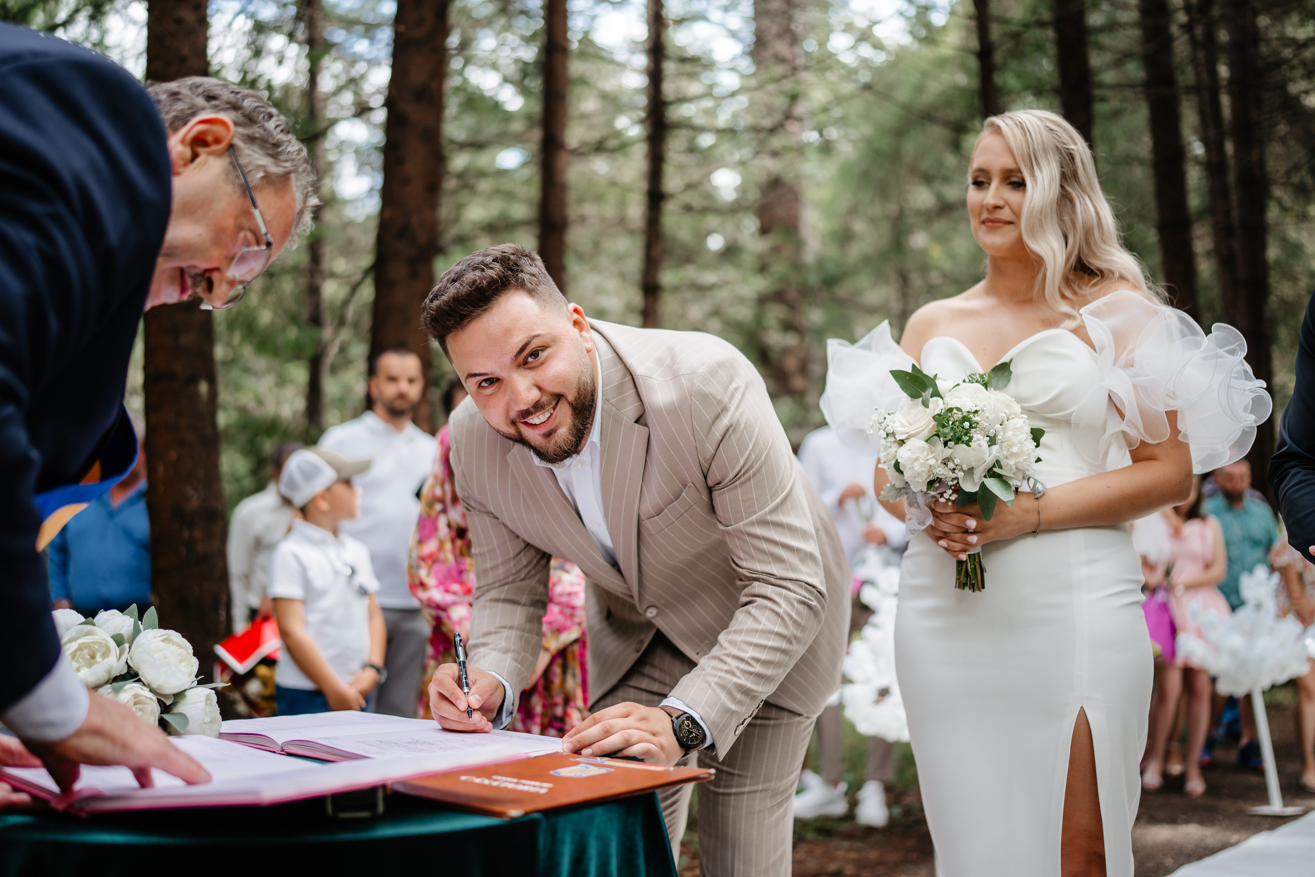 Diana & Alex. Raw Studio. Fotograful tau de nunta!