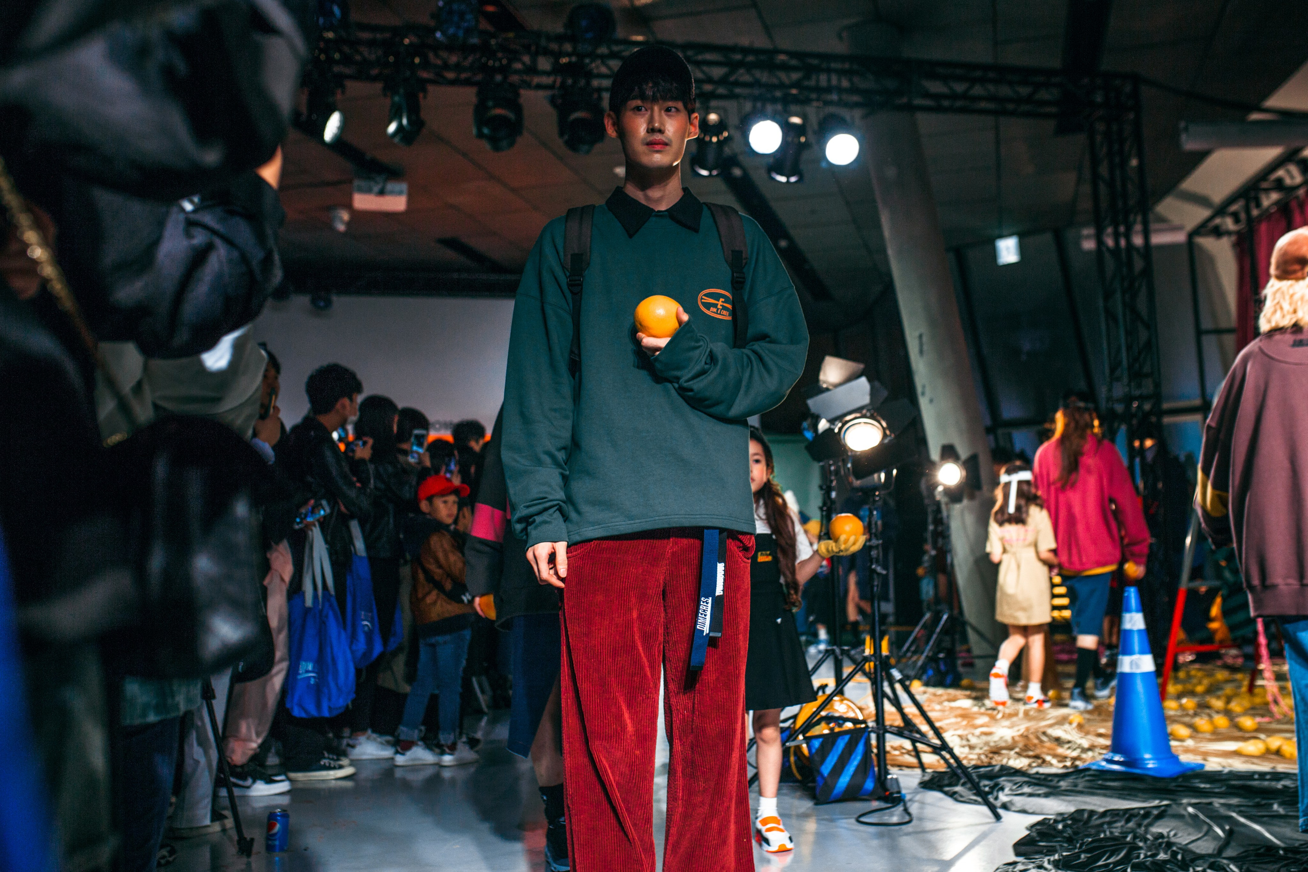 Seoul fashion week 2014 (CRES. E DIM show). Portrait photographer in South Korea Olga Lian