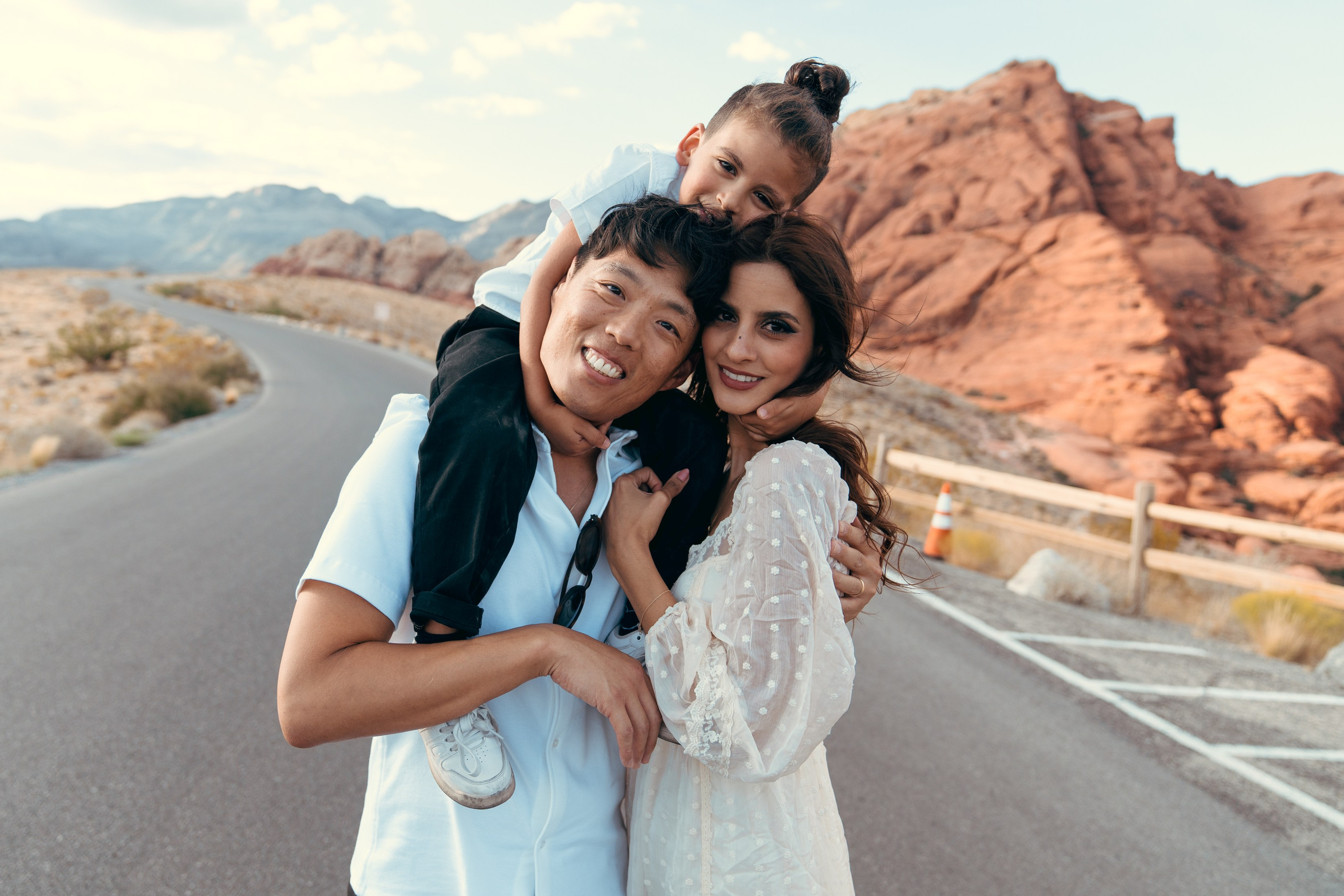 Chris&his family. Wedding & elopement photographer Viktoriya Kravtsov. Las Vegas