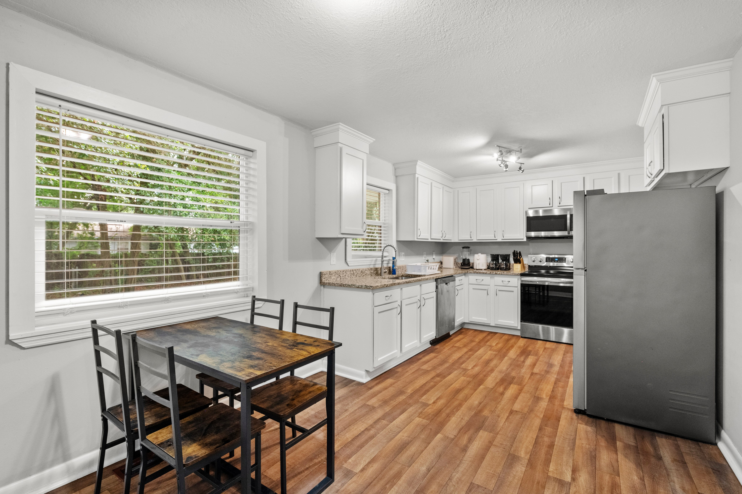 Angol Pl, Jacksonville, Fl 32 210