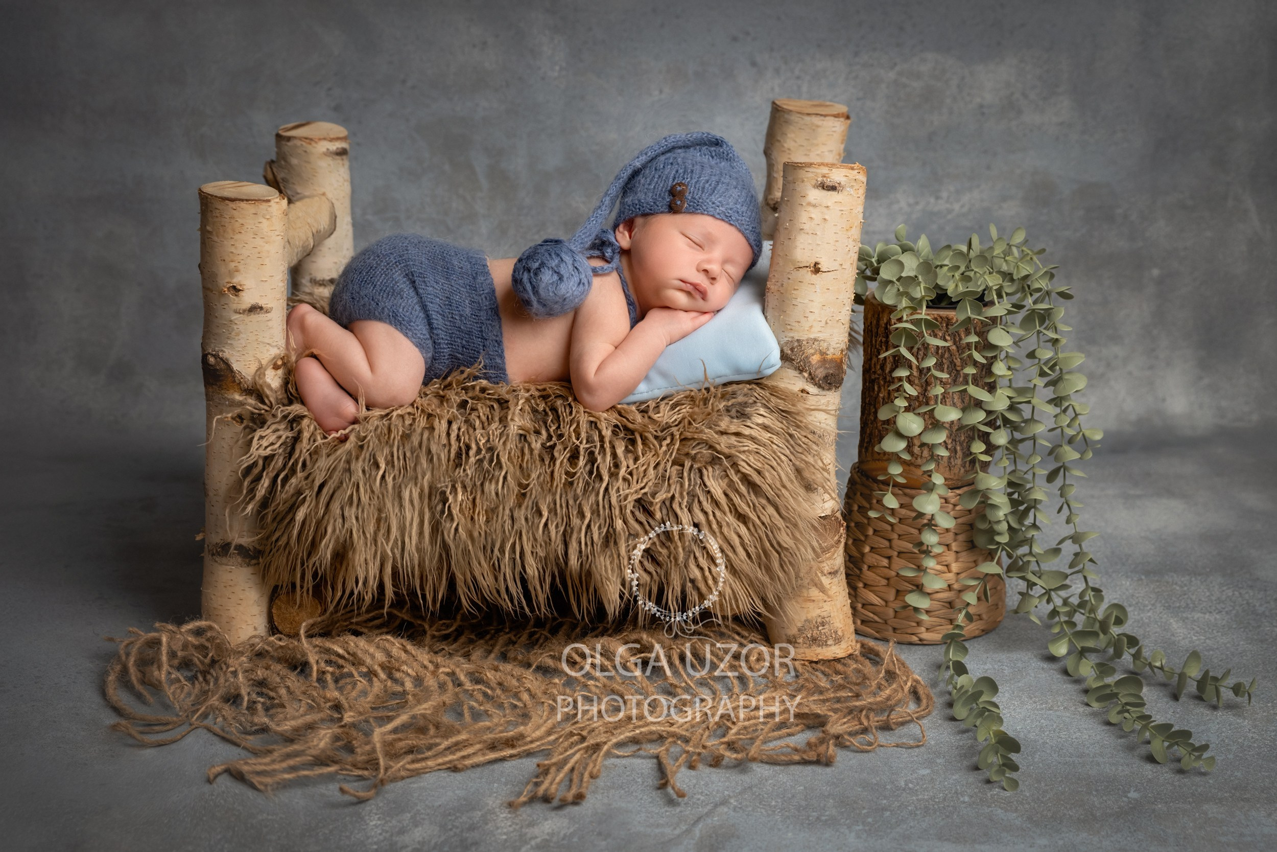 Newborn photo session Stevenage, Hertfordshire. Photographer. Stevenage, Hertfordshire family, maternity and newborn photographer