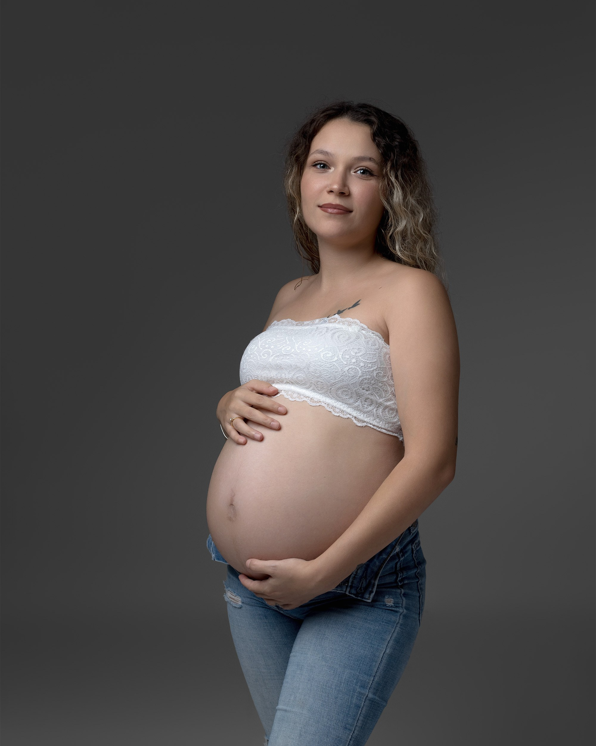 Embarazo y&nbsp;Maternidad sesiones de&nbsp;fotografía en&nbsp;estudio